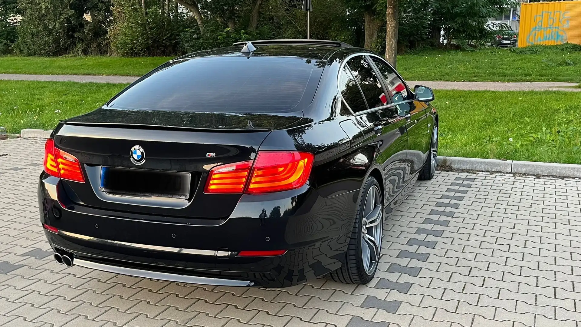 BMW 525 525d Aut. soft close Head Up Чорний - 2