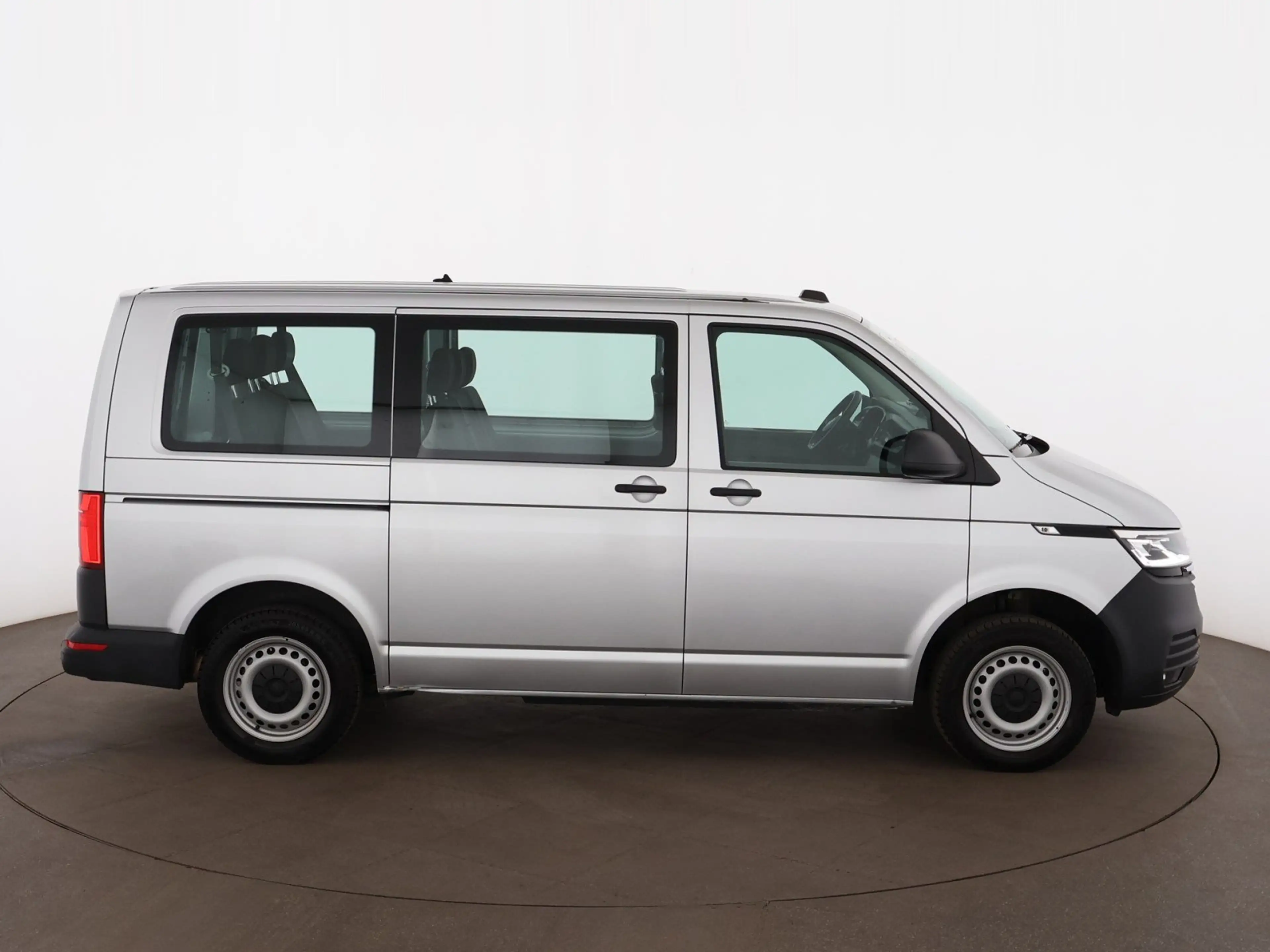 Volkswagen T6.1 Transporter 2.0 TDI 4Motion Aut LED STANDHZG — photo 9