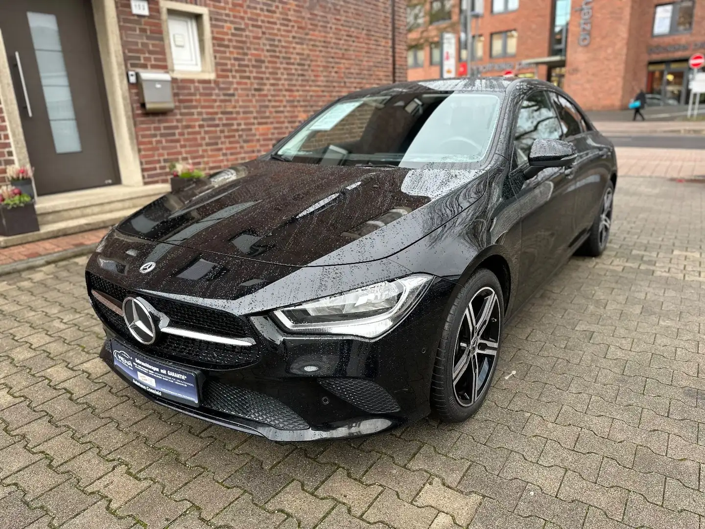 Mercedes-Benz CLA 180 *Night Paket*GARANTIE* Noir - 1