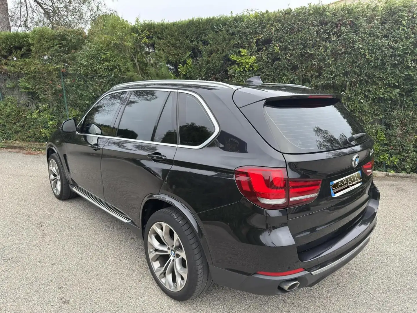 BMW X5 (F15)  xDrive 30d 258cv Exclusive 7 places BVA8 Noir - 2