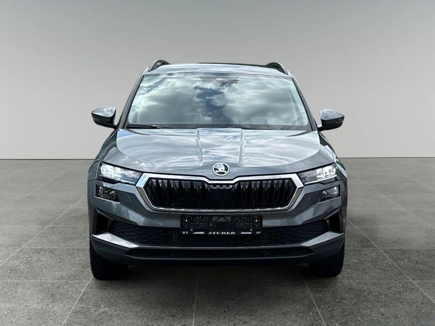 Skoda Karoq 1.5 TSI Selection DSG NAVI|RFK|ACC|LED Gris - 2