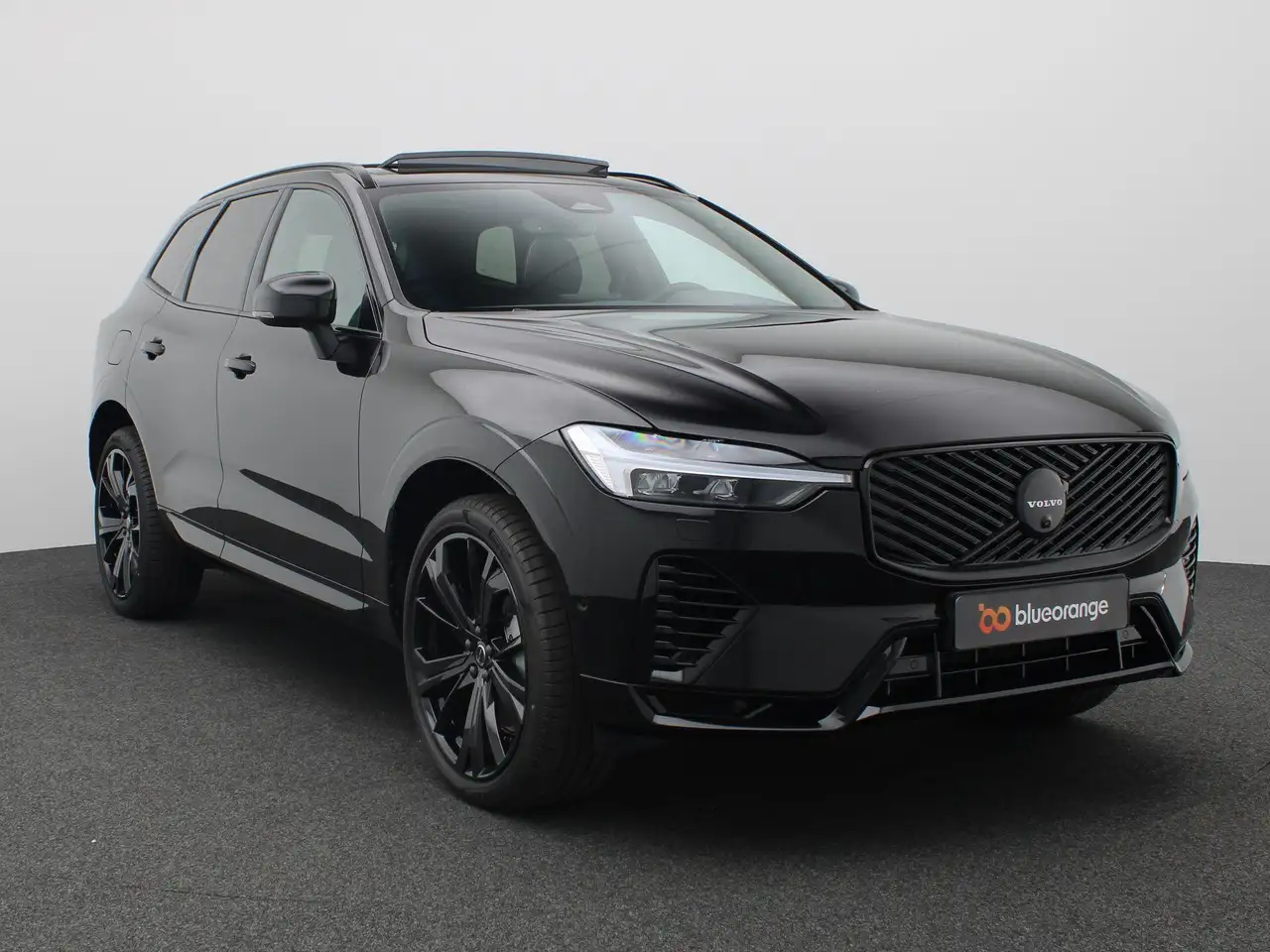 Volvo XC60 2026 — фото 12