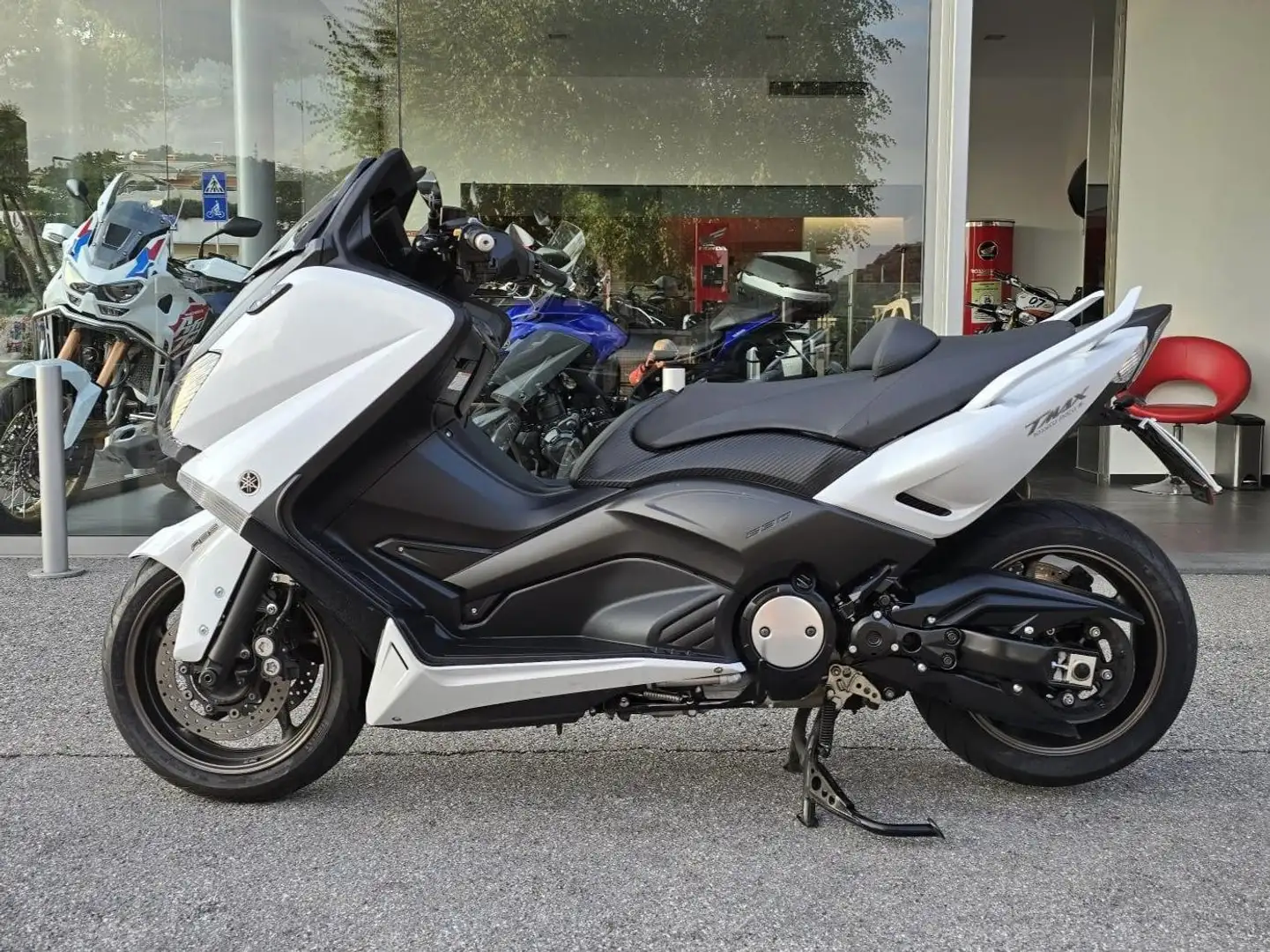 Yamaha TMAX 530 Weiß - 1