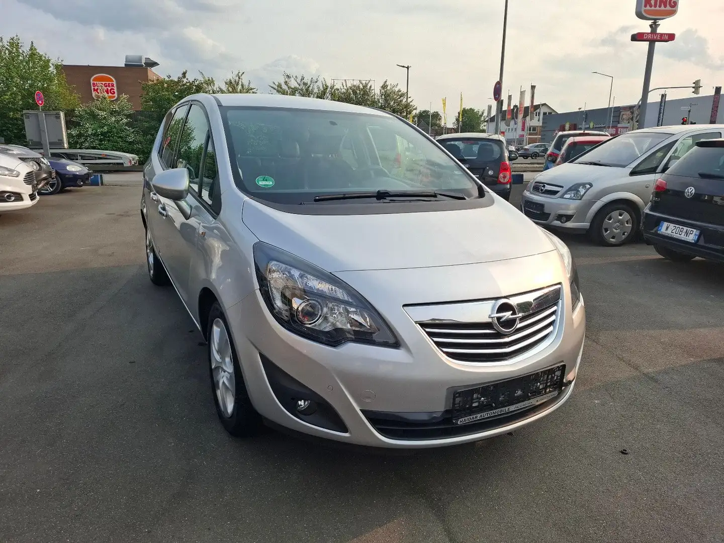 Opel Meriva B Innovation Silber - 1