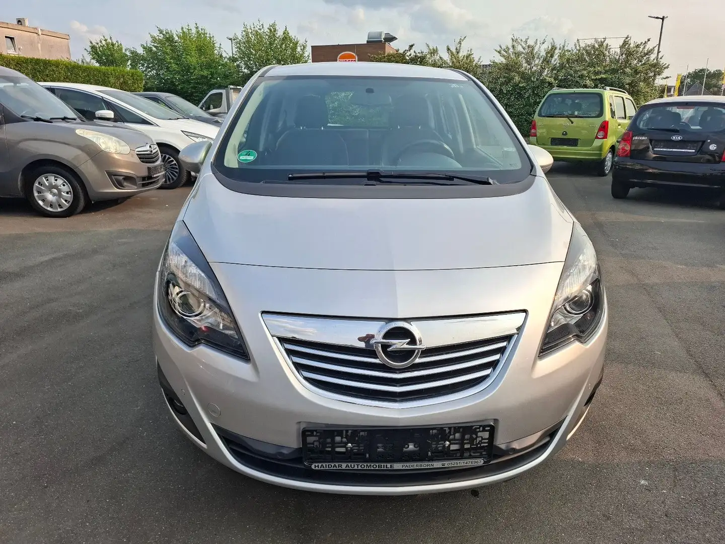 Opel Meriva B Innovation Silber - 2