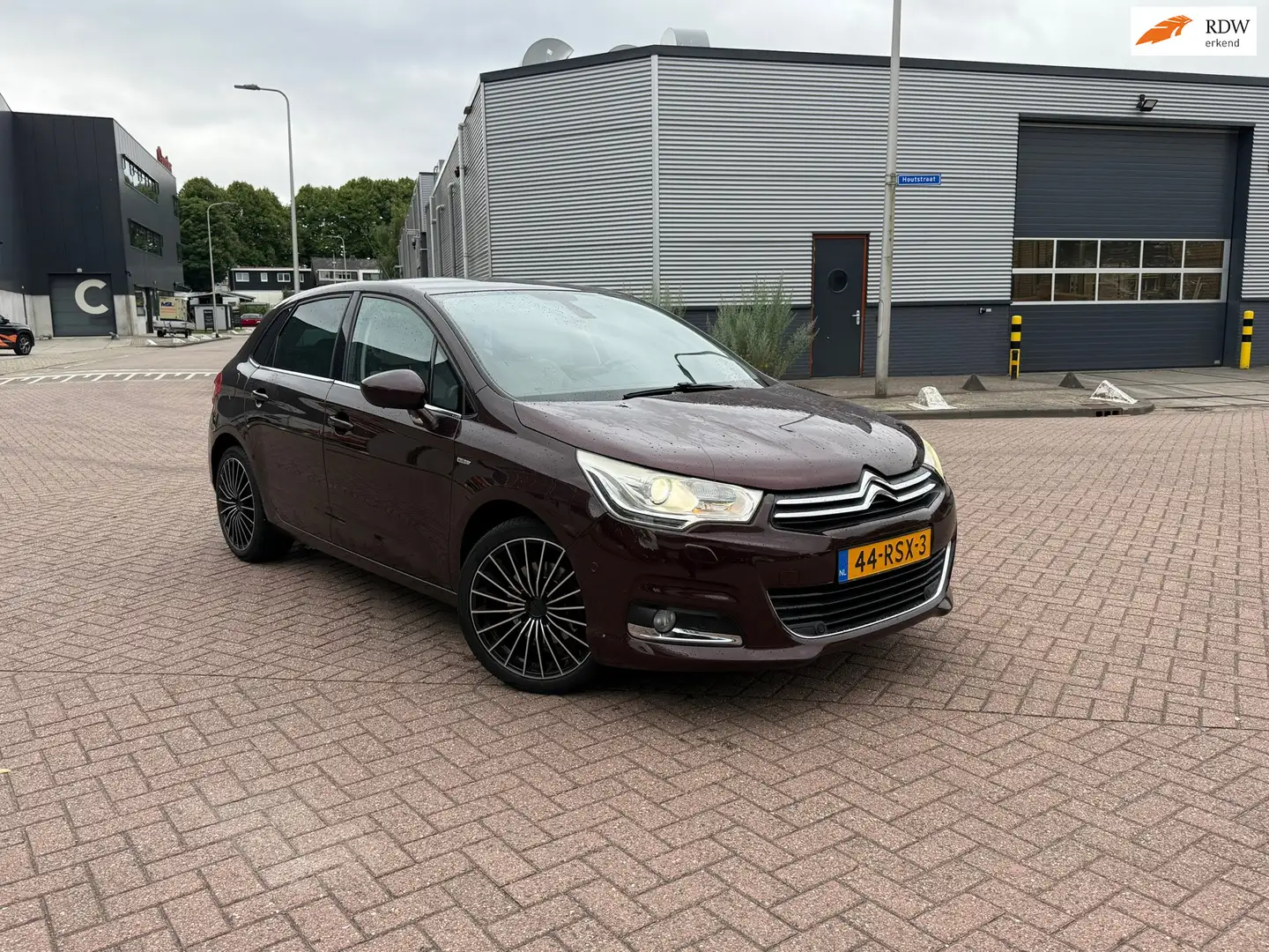 Citroen C4 1.6 THP Exclusive EGS AUTOMAAT Clima NAVI Volledig Rood - 1