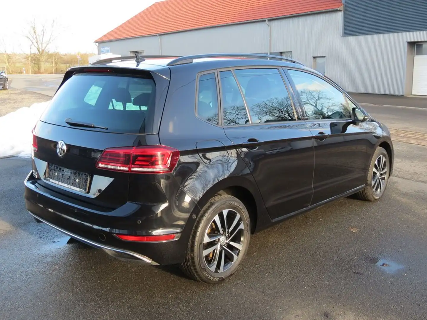 Volkswagen Golf Sportsvan IQ.DRIVE DSG Navi ACC Winter-P. Zwart - 2