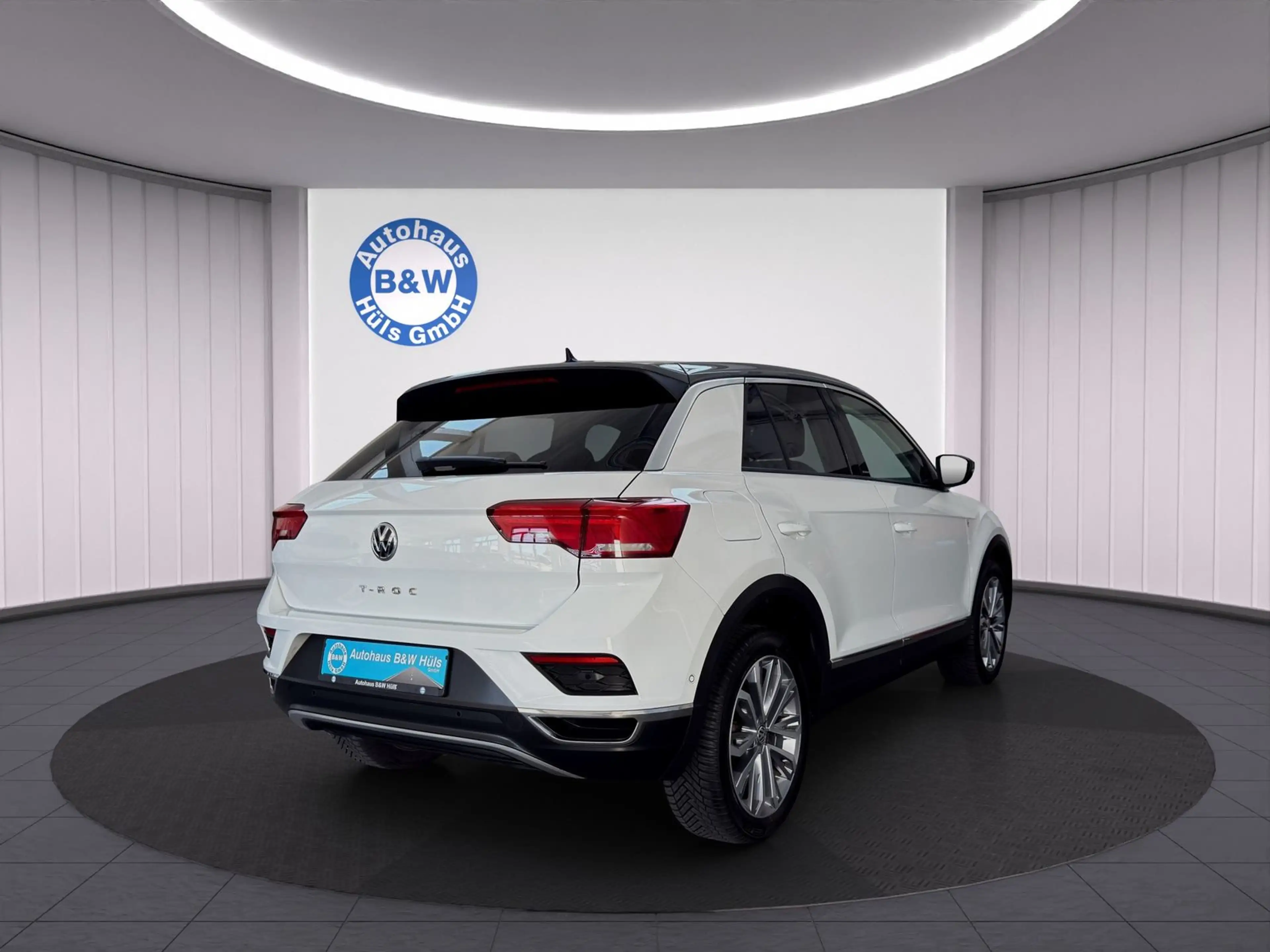 Volkswagen T-Roc IQ.DRIVE*1-HAND*ACC*KAMERA*KLIMA*AHK* — photo 8