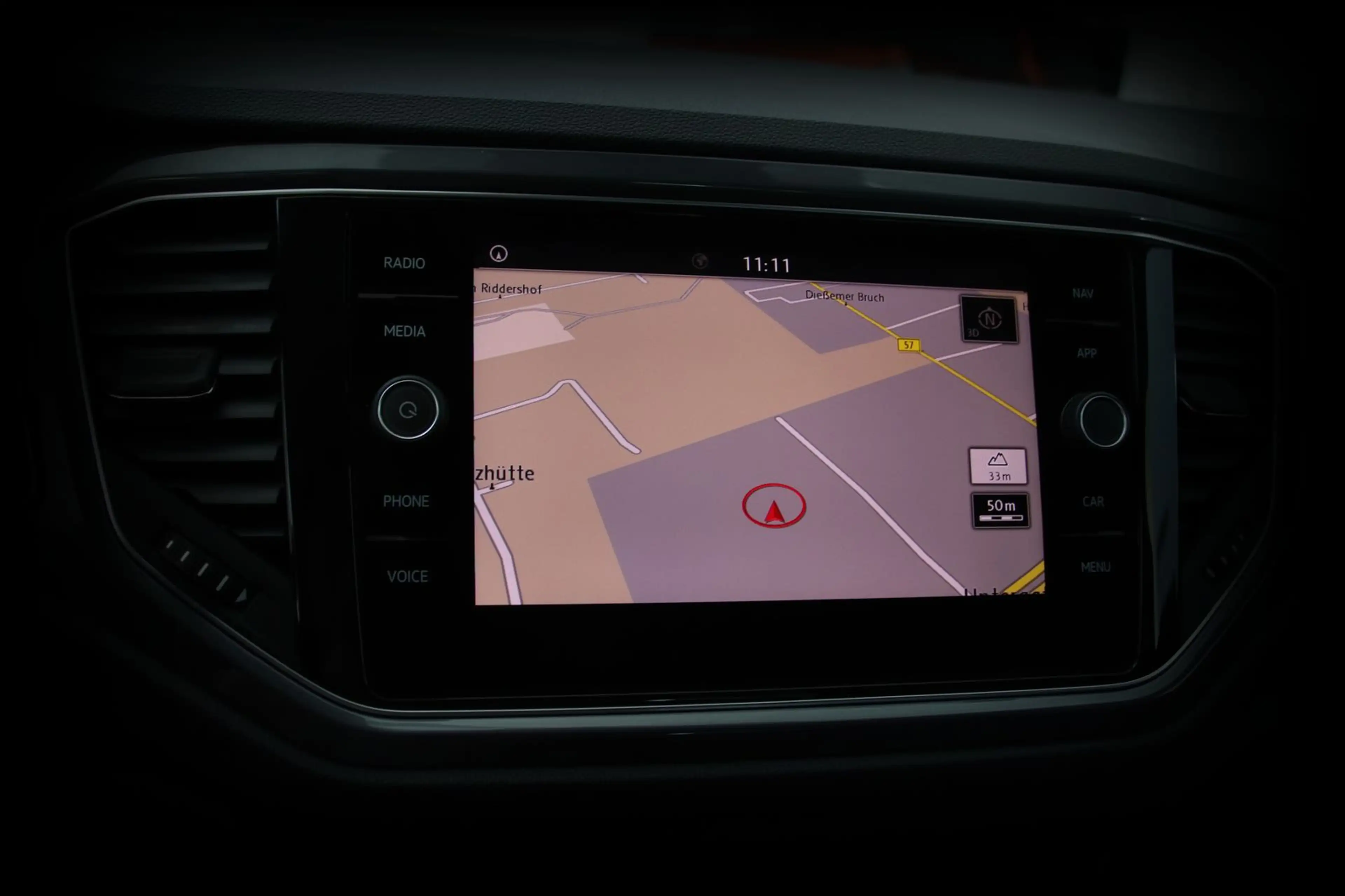Volkswagen T-Roc IQ.DRIVE*1-HAND*ACC*KAMERA*KLIMA*AHK* — photo 11
