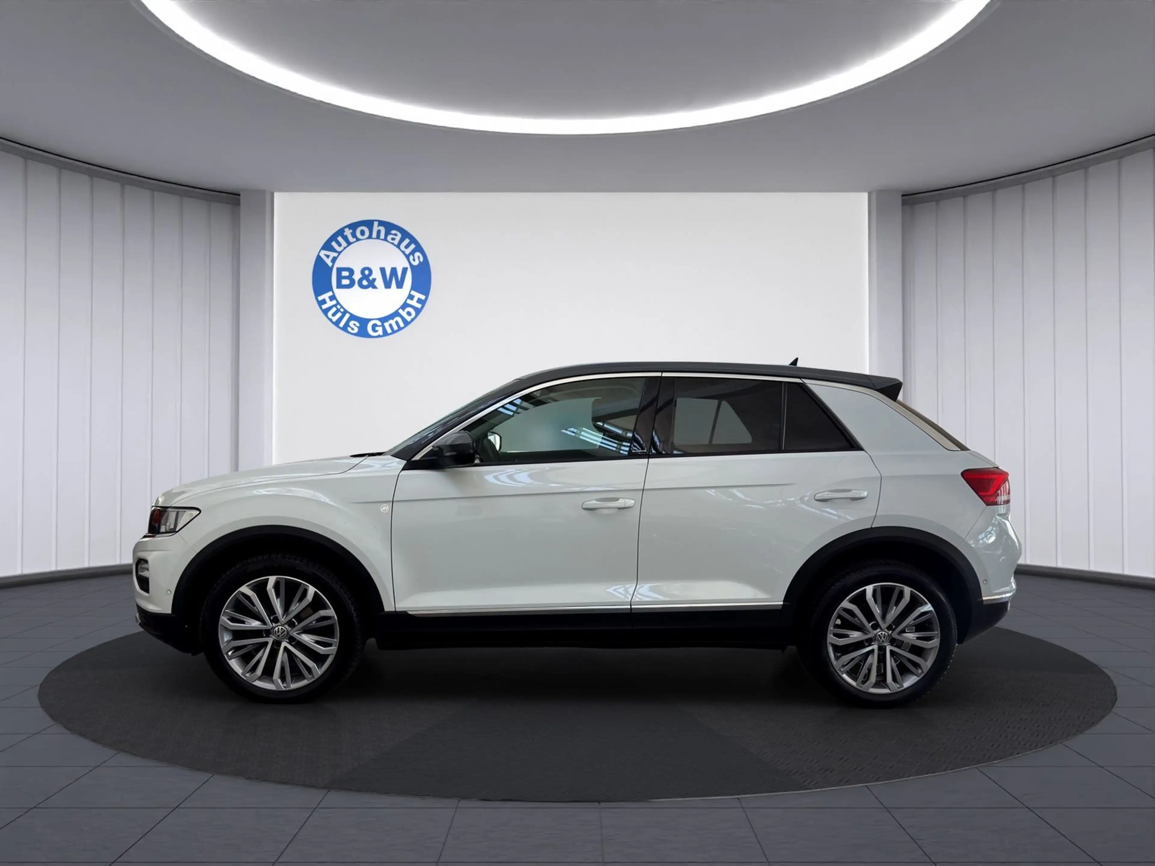 Volkswagen T-Roc IQ.DRIVE*1-HAND*ACC*KAMERA*KLIMA*AHK* — photo 4