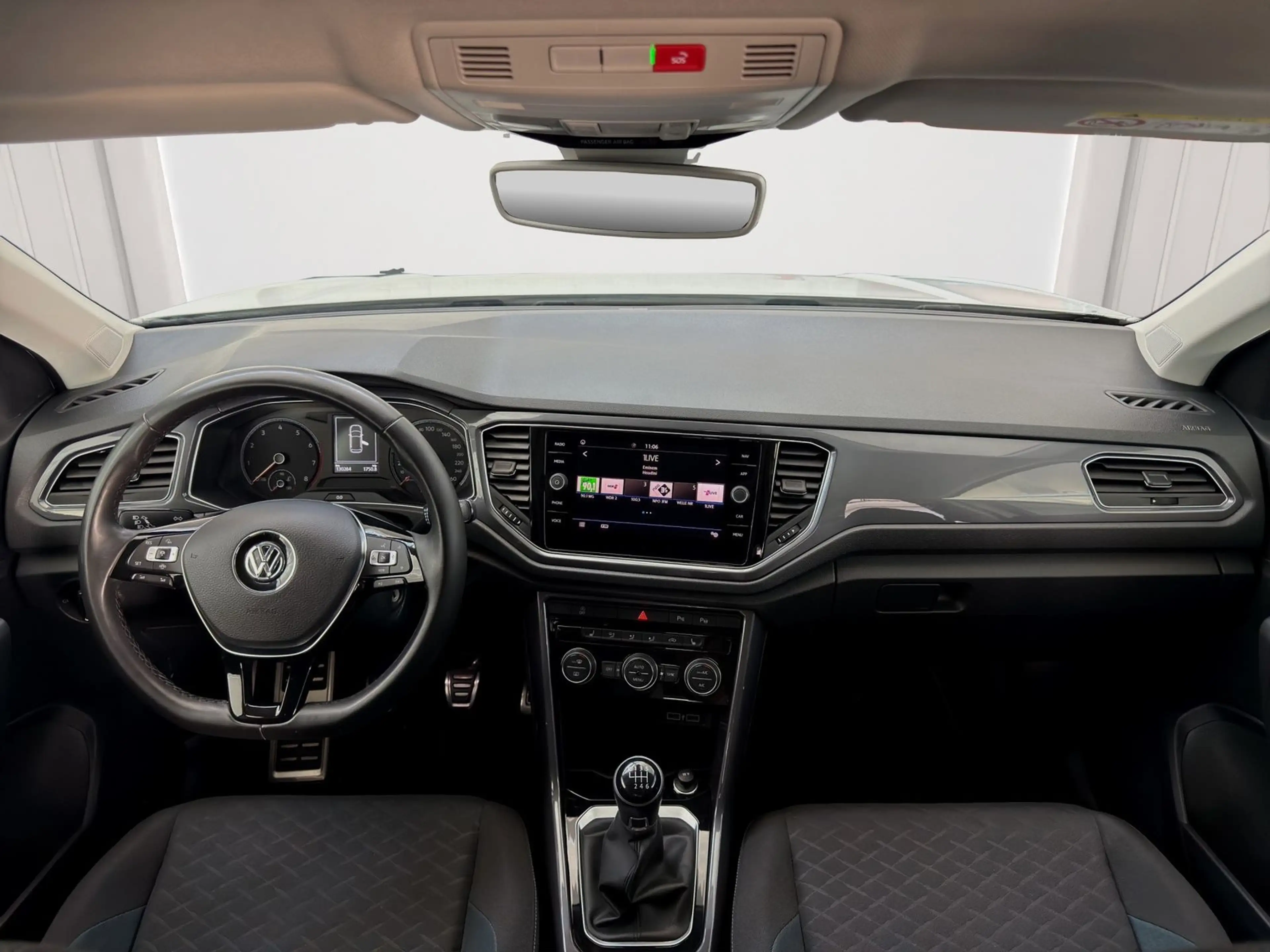 Volkswagen T-Roc IQ.DRIVE*1-HAND*ACC*KAMERA*KLIMA*AHK* — photo 10