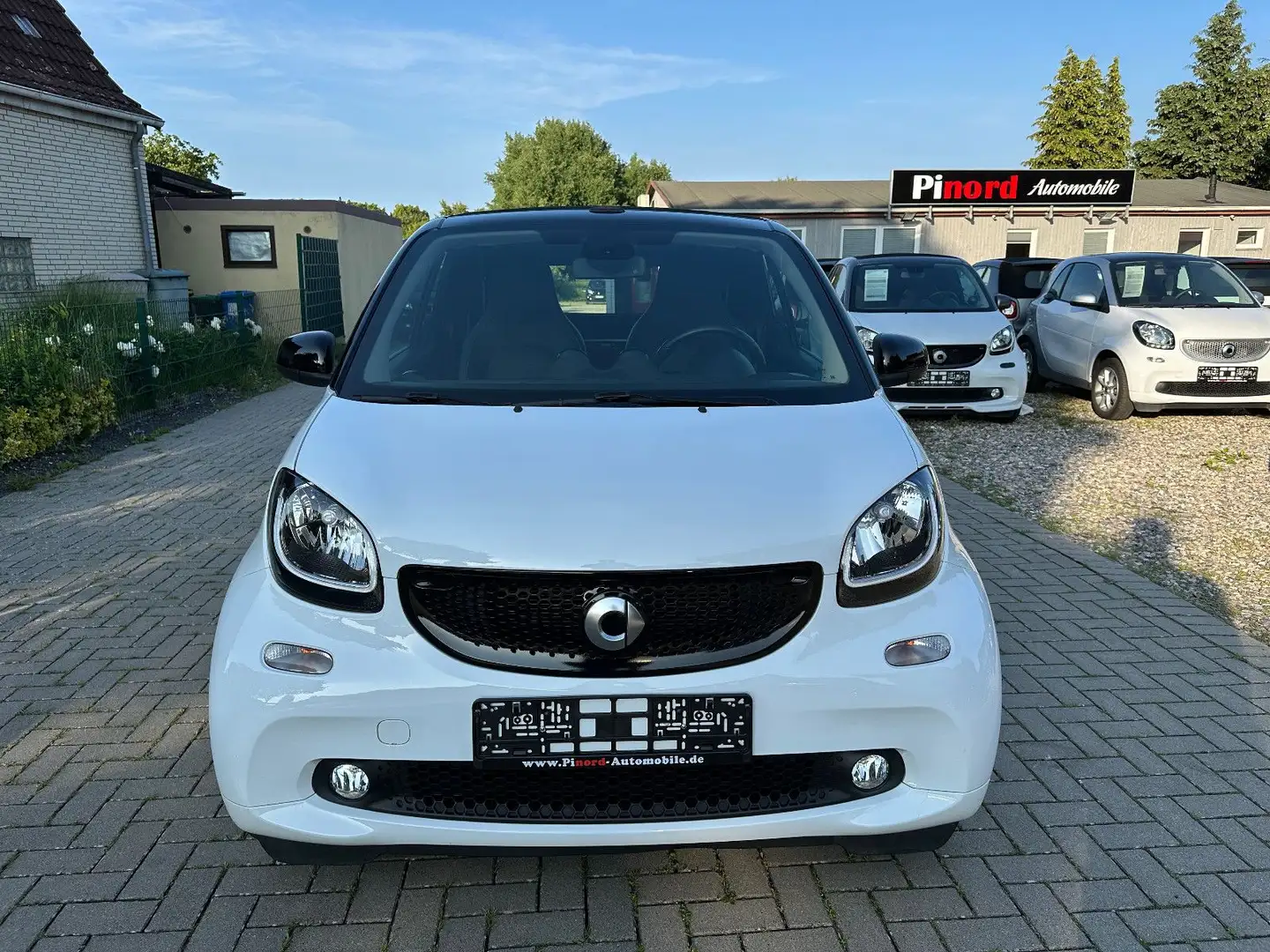 smart forTwo Cabrio Prime SPORT-90PS-LED-NAVI-PANO-KAM Weiß - 2