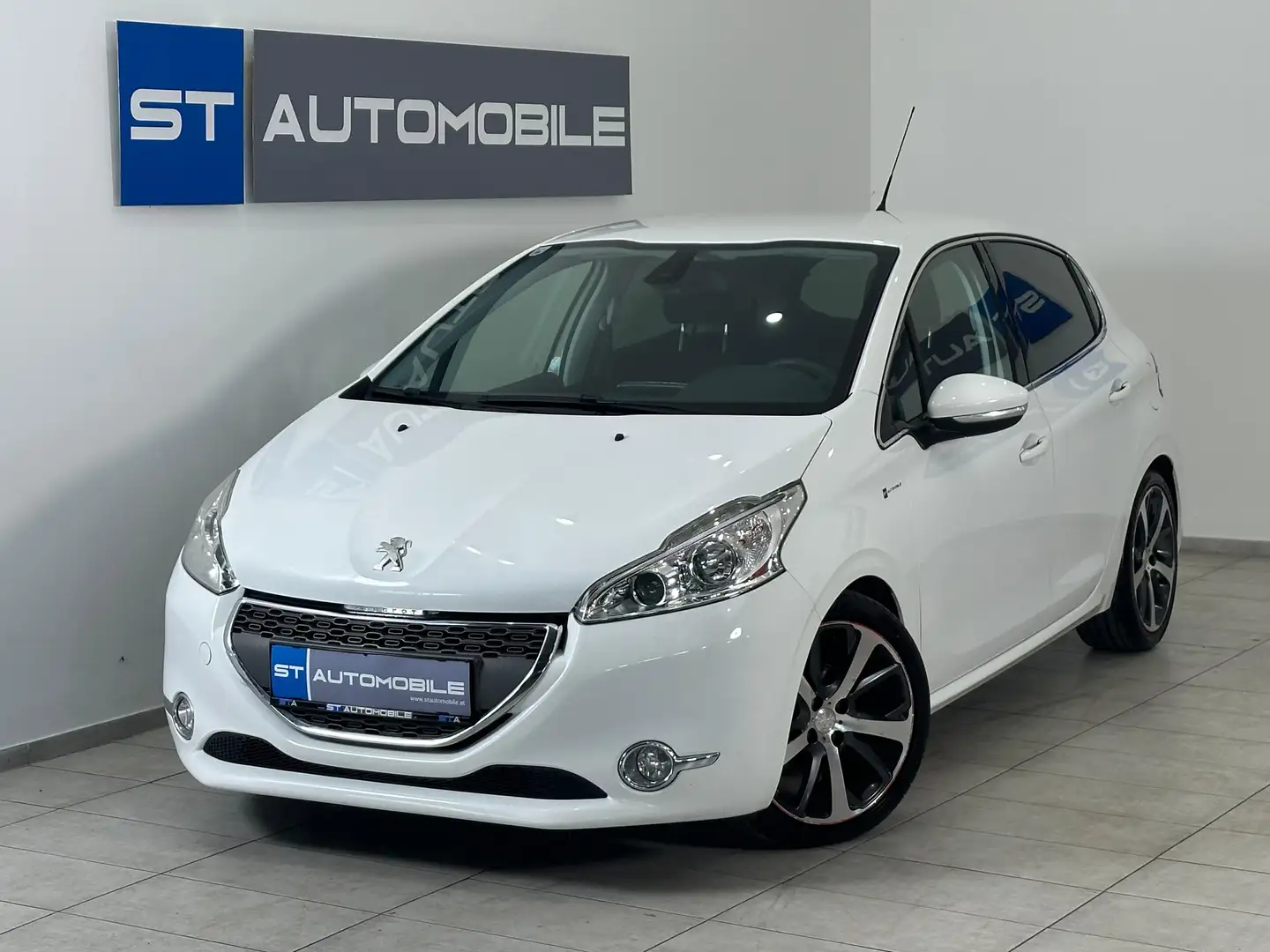 Peugeot 208 Allure // EINPARKHILFE // KLIMA // Weiß - 1