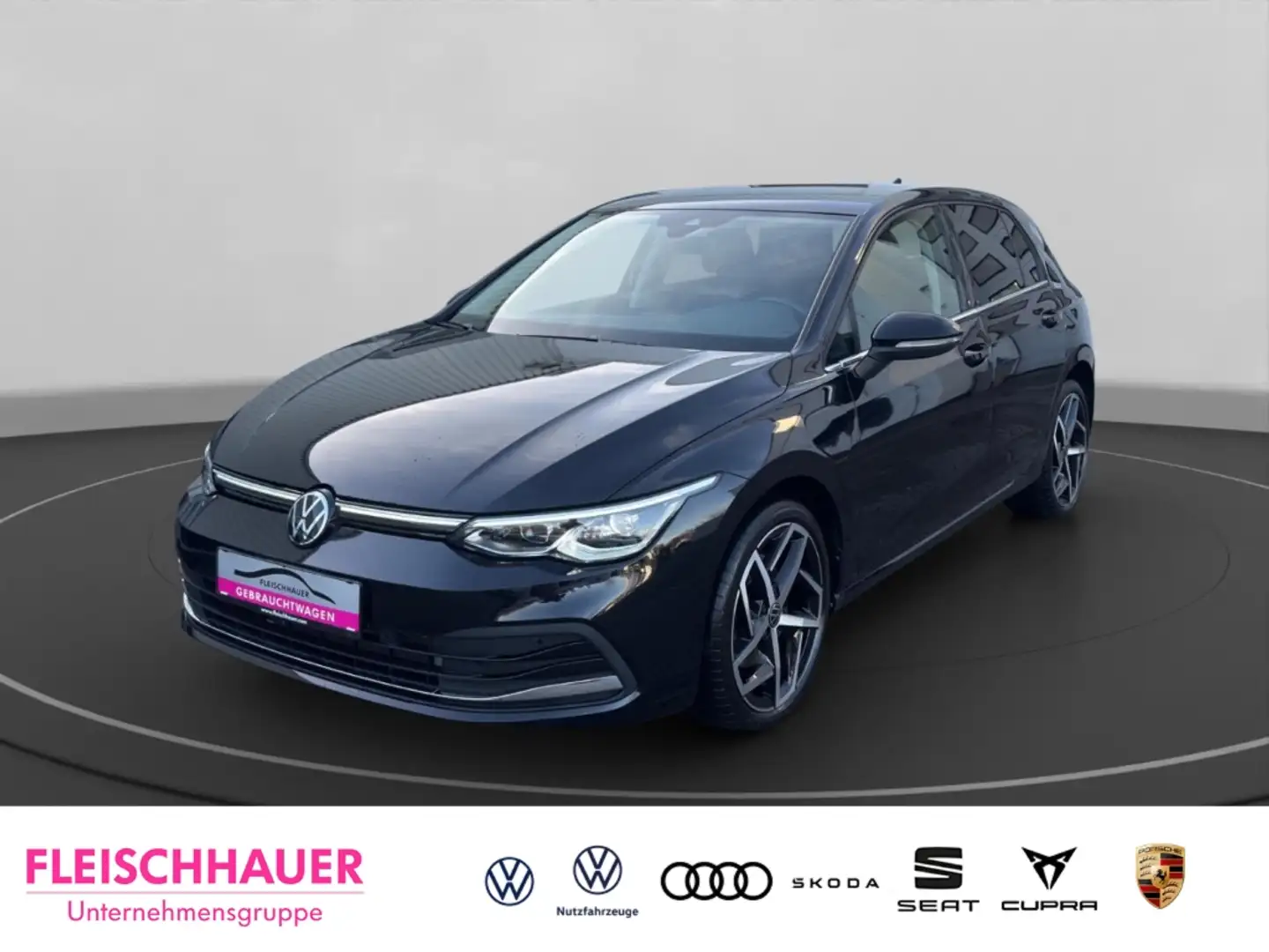 Volkswagen Golf VIII Style 1,4TSI eHybrid Navi+ACC+LED+Memory+LM18 Schwarz - 1
