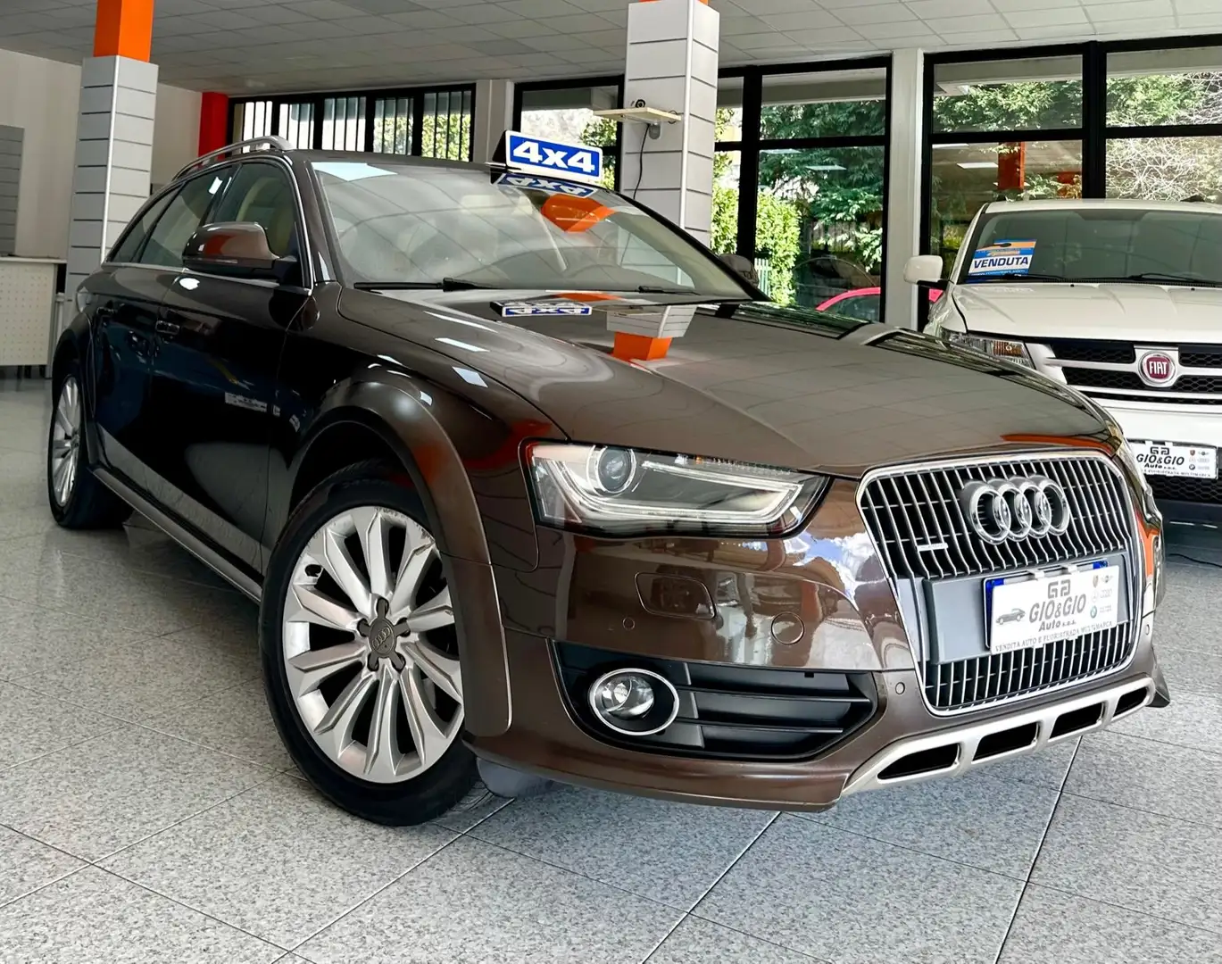 Audi A4 allroad A4 Allroad 2.0 tdi Business 190c s-tronic Brązowy - 2