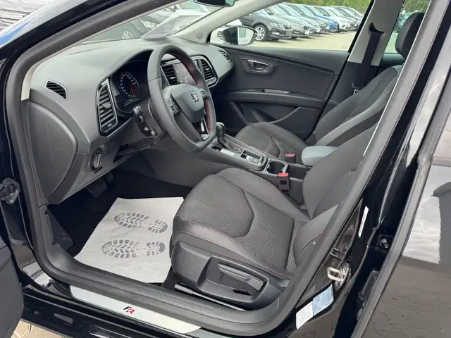 Seat Leon Leon view 6