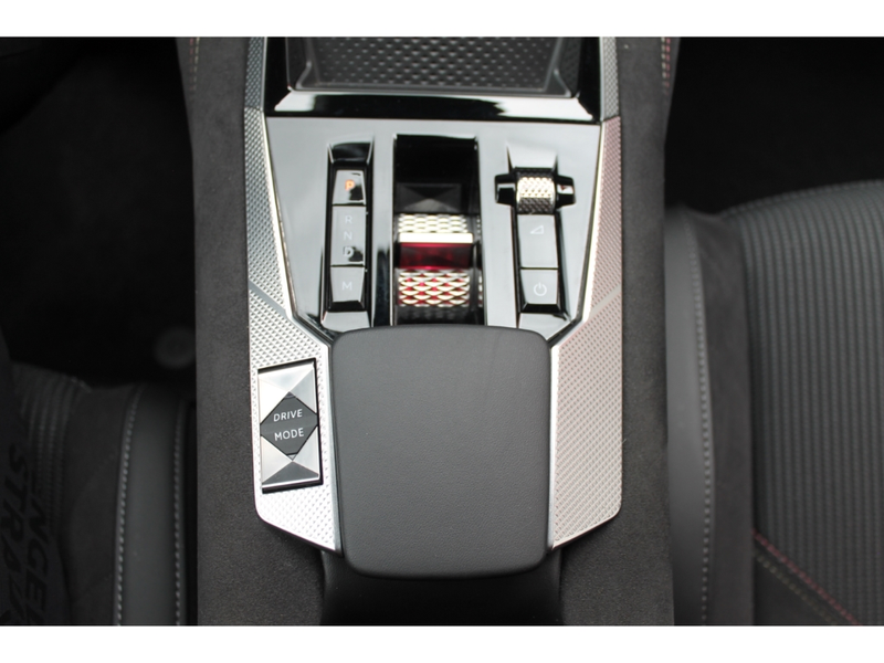 DS Automobiles DS 4 Perf Line PT130 EAT8 Kamera Shz DAB LED Apple — photo 14
