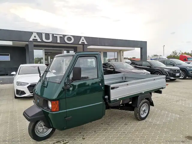 Piaggio Ape APE 703 CASSONE FISSO BENZINA
