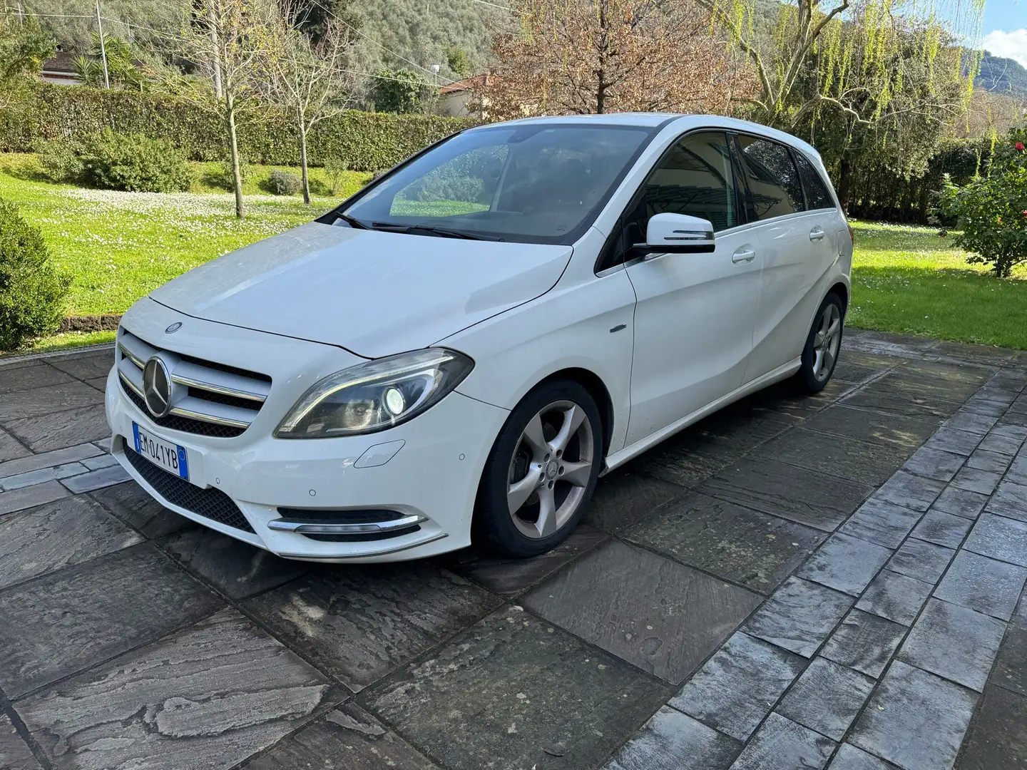 Mercedes-Benz B 180 cdi be Premium Bianco - 1