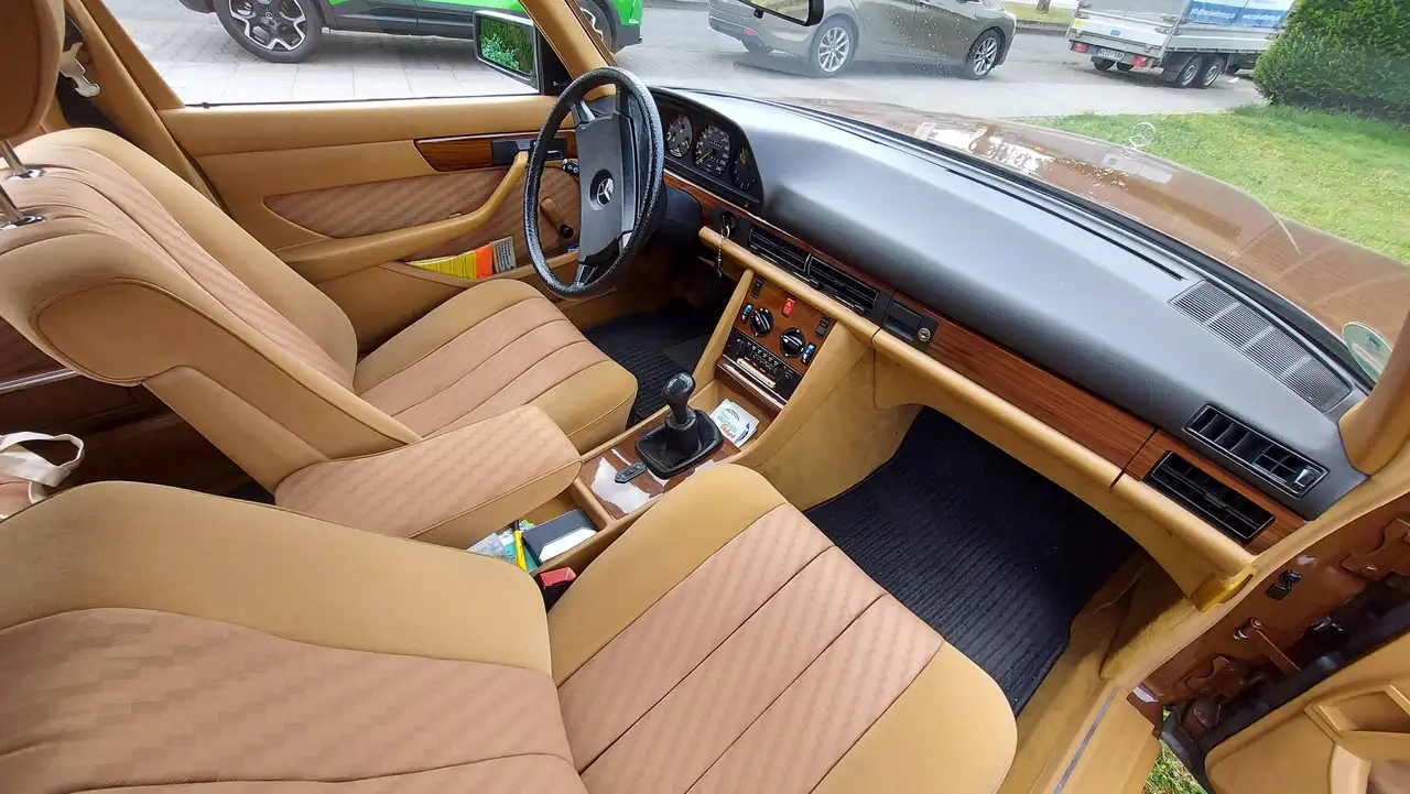Mercedes-Benz 280S / W126, foto 4