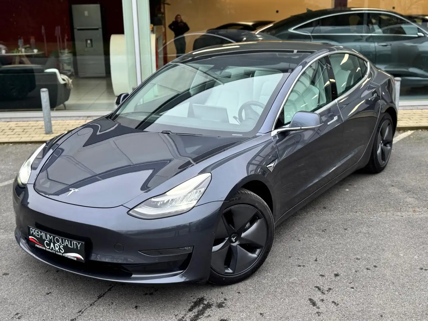 Tesla Model 3 LONG RANGE / WIT INTERIOR / 38.403km / BTW AFTREK. Grijs - 2