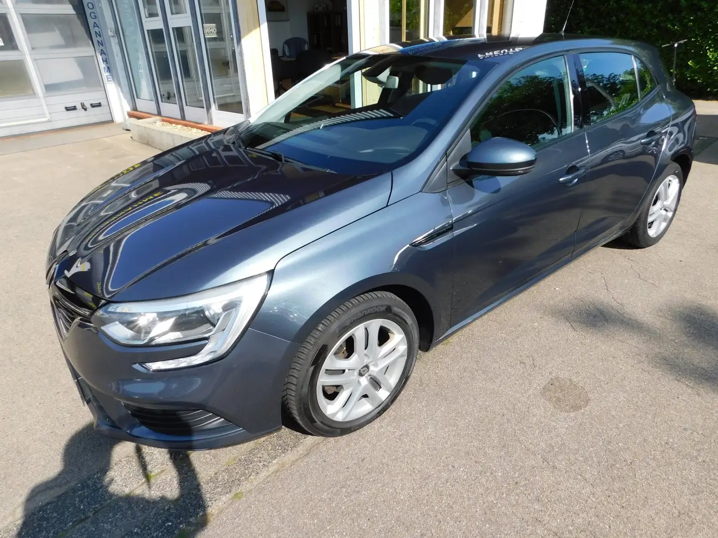 Renault Megane IV 1.2 TCe 130 Energy Play Grau - 1