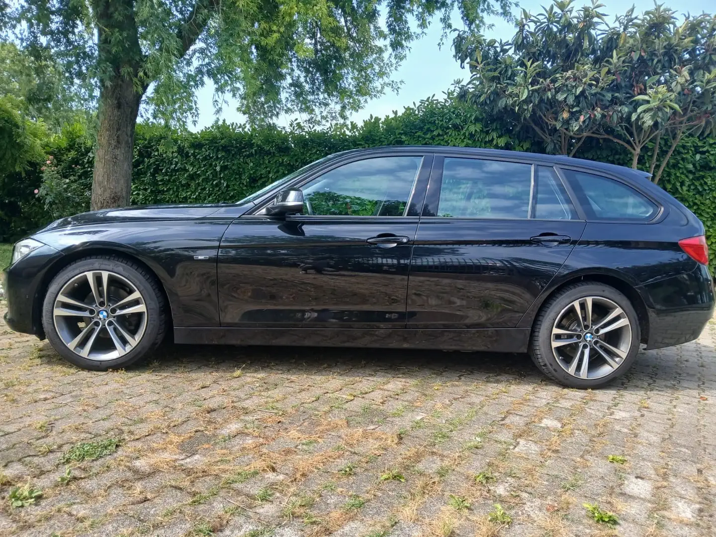 BMW 316 316d Touring Sport - 1