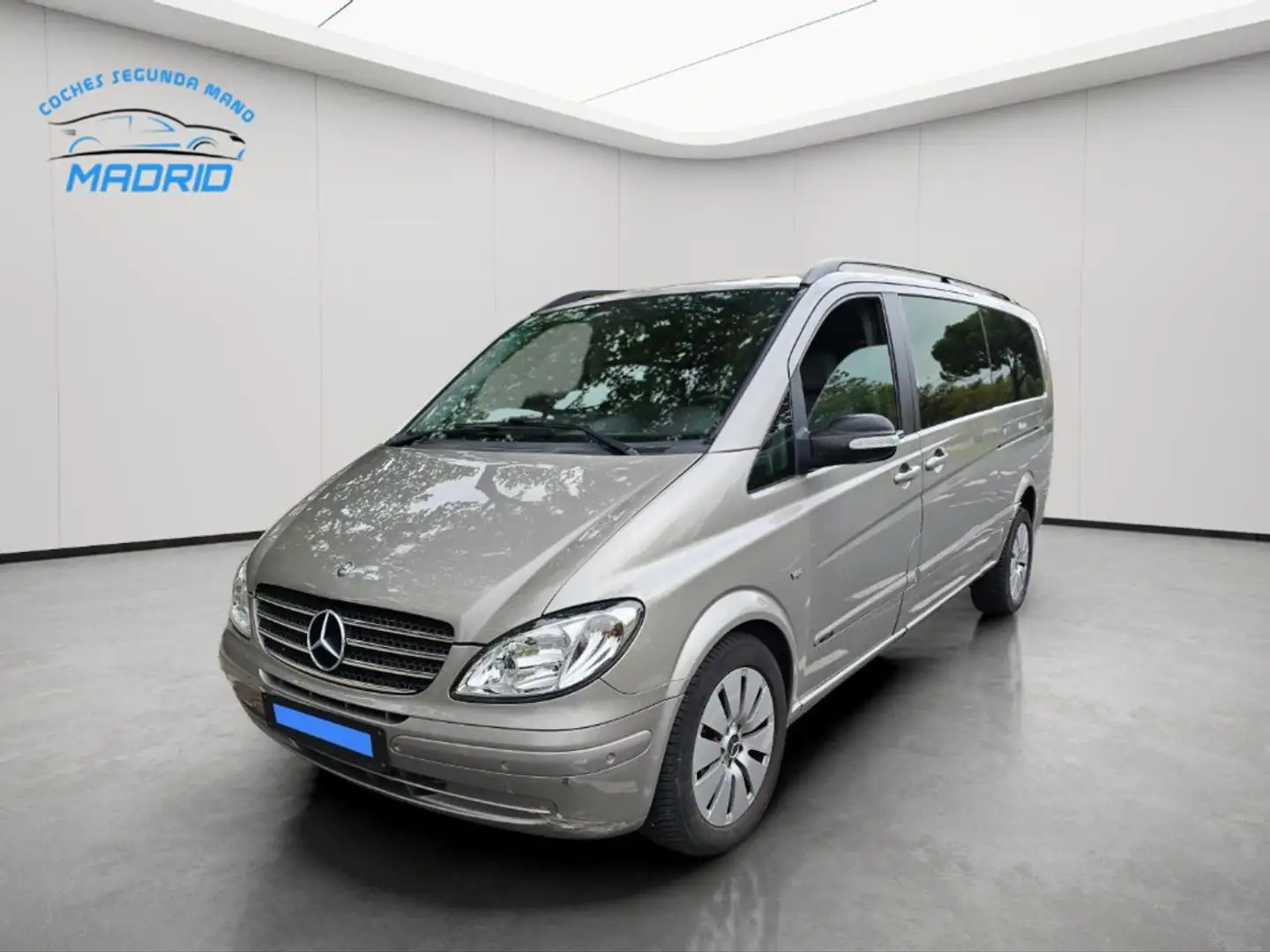 Mercedes-Benz Viano 3.0 CDI extralang (639.815) Beige - 1
