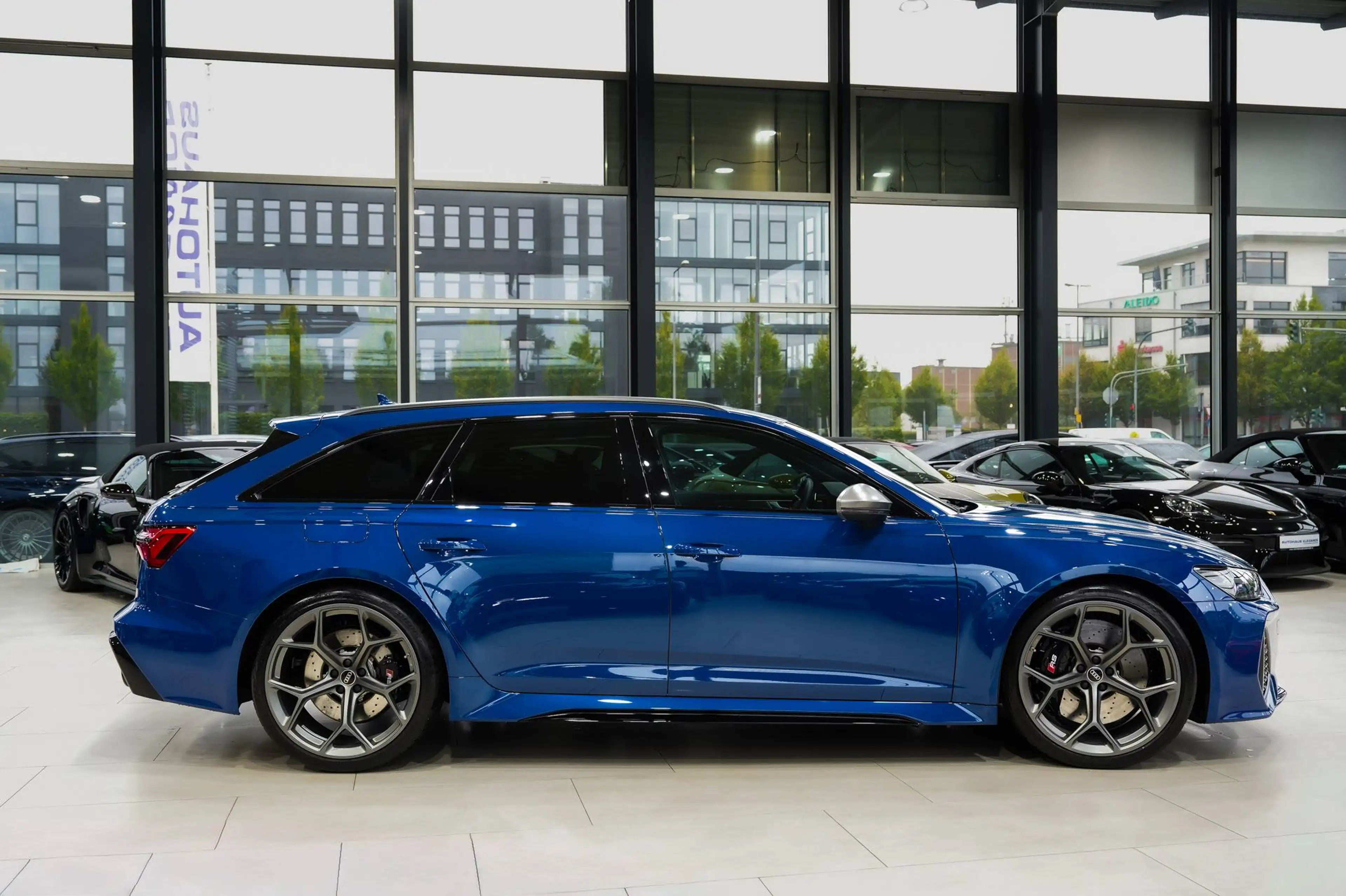 Audi RS6 quattro performance*SPORTSITZE+*B&O*22* — photo 8
