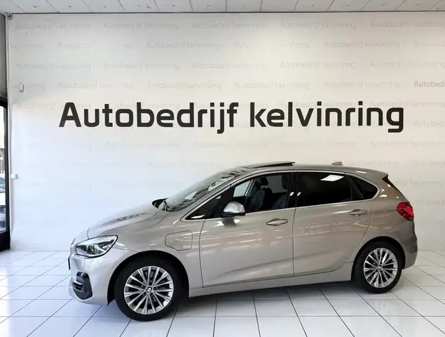 BMW 2 Series view 10