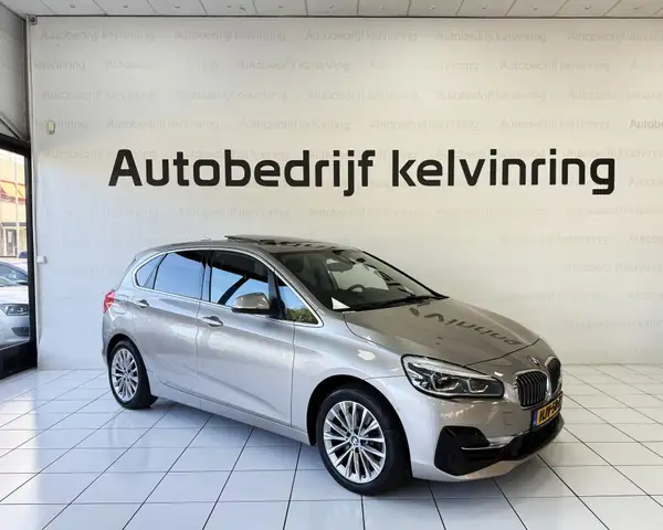 BMW 2 Series view 8