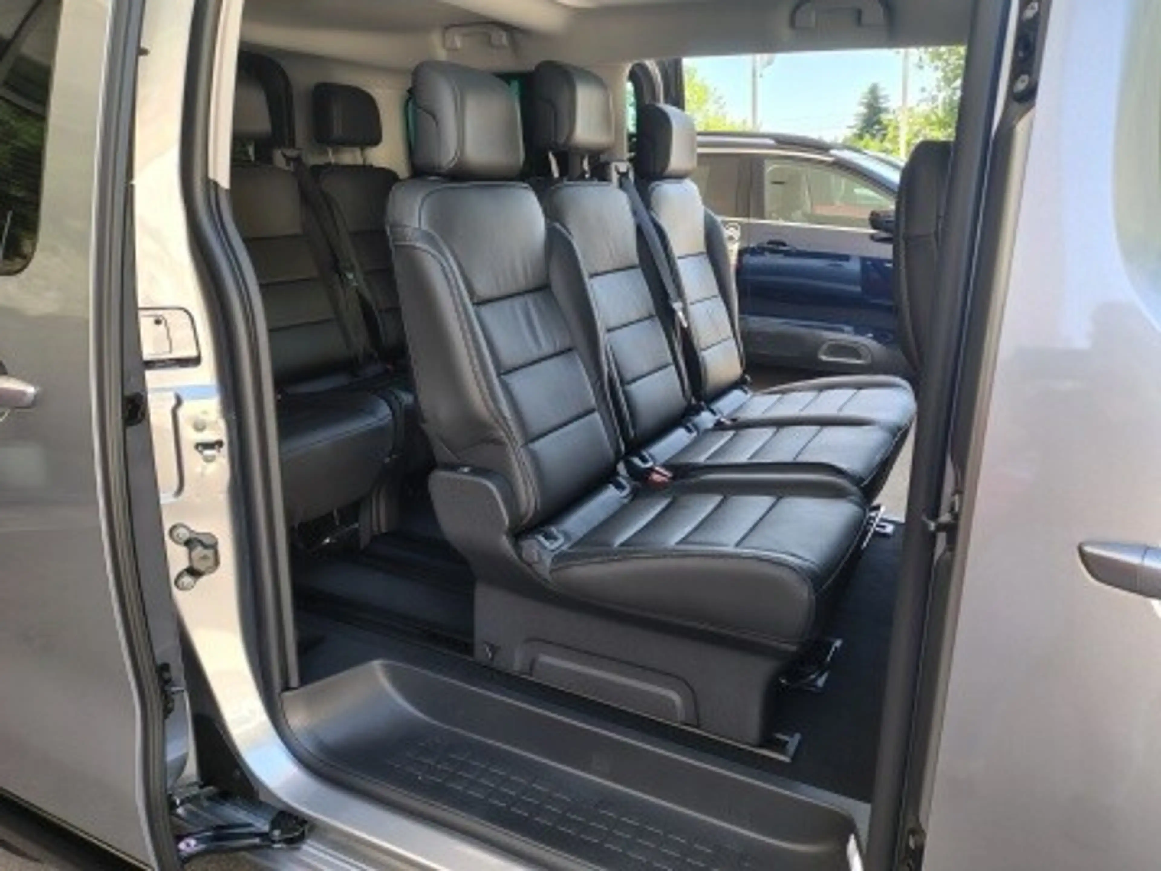 Citroen Spacetourer Diesel 180 S&S EAT8 M Business Lounge — photo 10