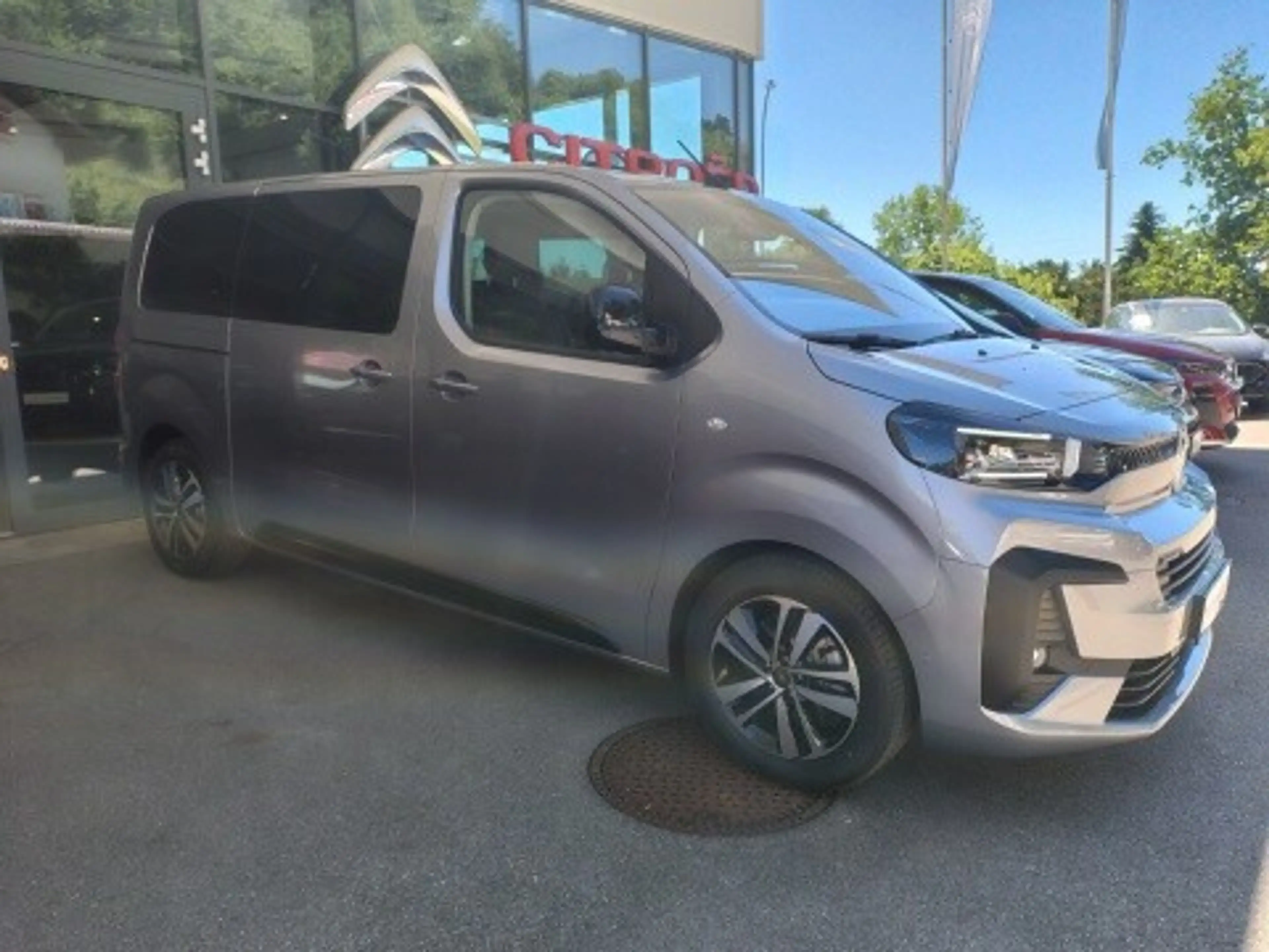 Citroen Spacetourer Diesel 180 S&S EAT8 M Business Lounge — photo 3