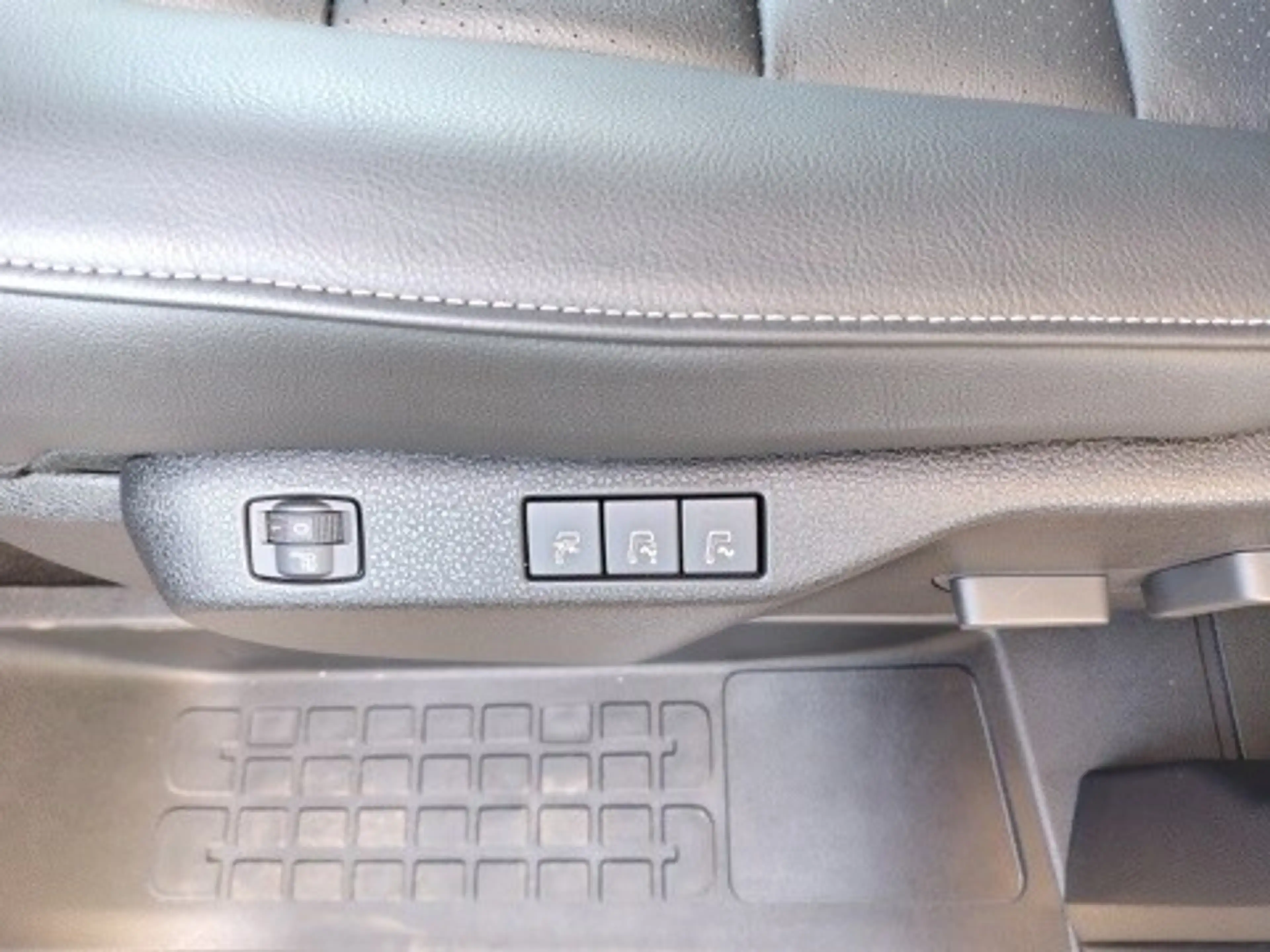 Citroen Spacetourer Diesel 180 S&S EAT8 M Business Lounge — photo 9