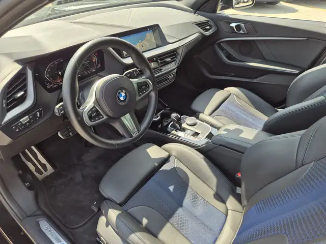 BMW 1 Series view 6