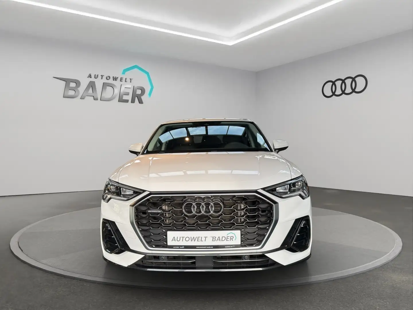 Audi Q3 Sportback RFK SHZ 40 TFSI quattro Grau - 2