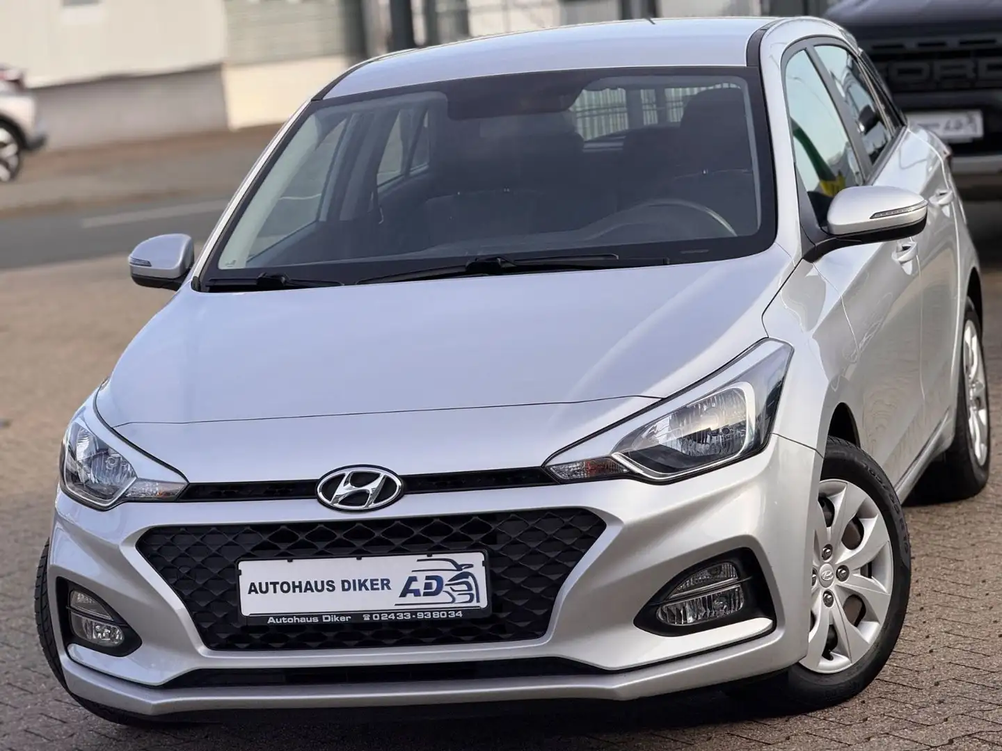 Hyundai i20 1.2 Zilver - 1