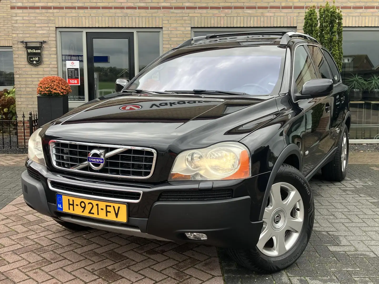 Volvo XC90 4.4 V8 Summum 7p. | Leder | Trekhaak | Youngtimer! Zwart - 2