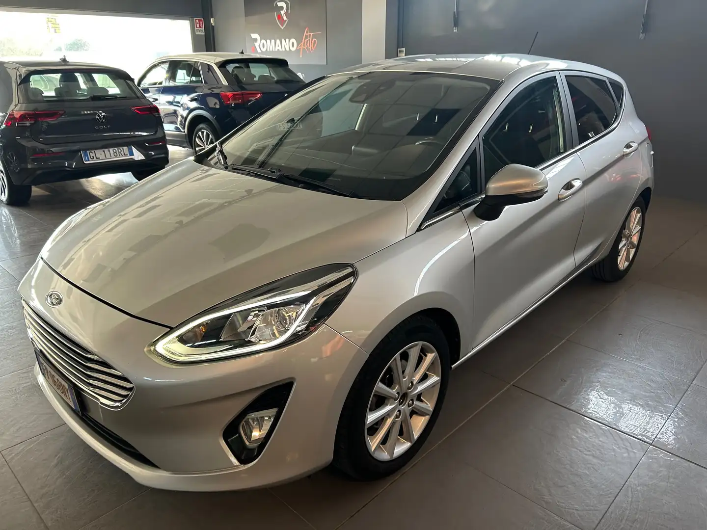 Ford Fiesta 5p-1.1 Plus 85cv-GPL-NEOPATENTATI Grau - 2