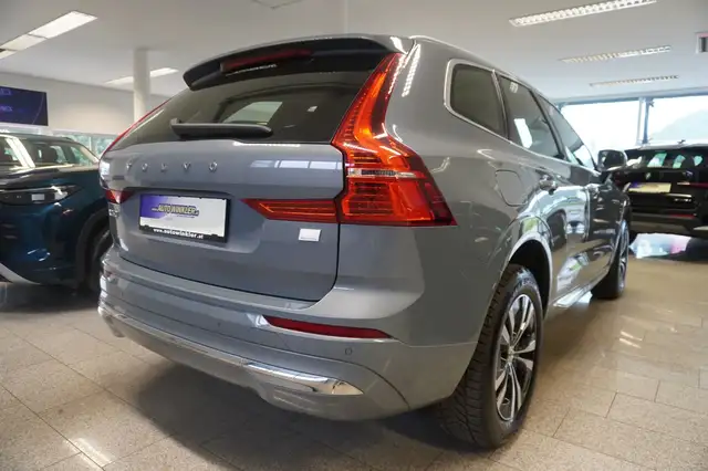 Volvo XC60 view 5