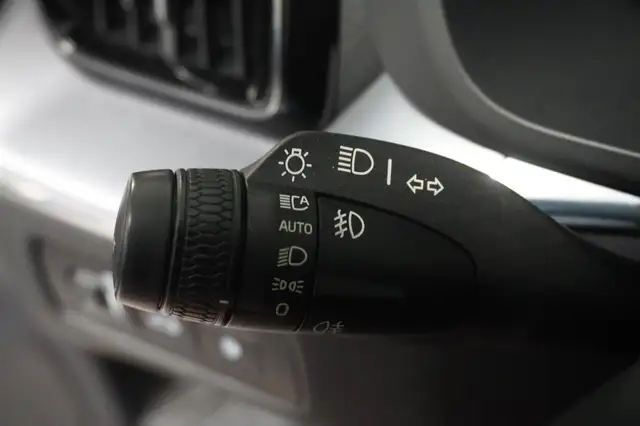 Volvo XC60 view 15