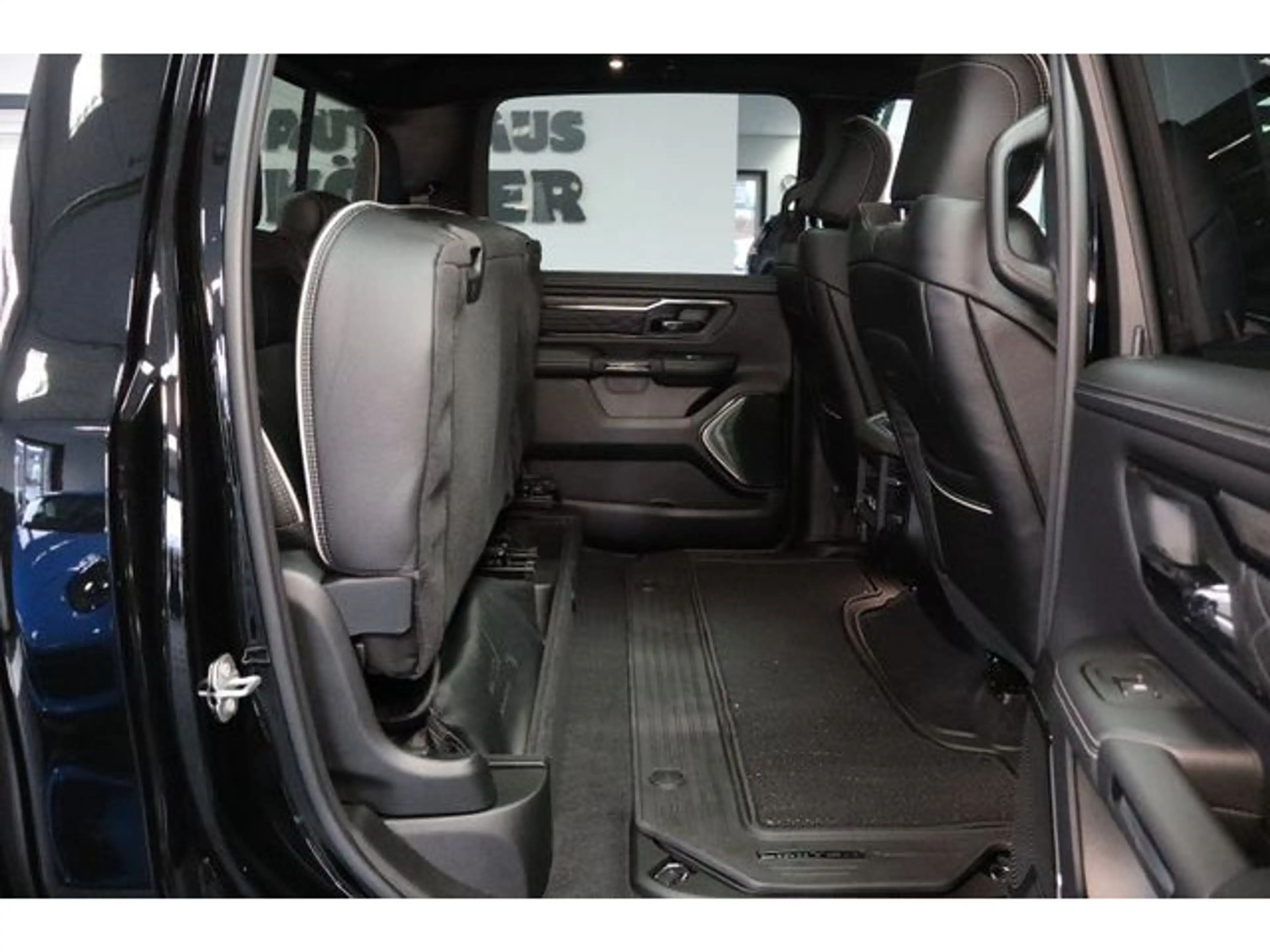 Dodge RAM Limited Night PANO HUD LUFTFEDERUNG NAVI — photo 14
