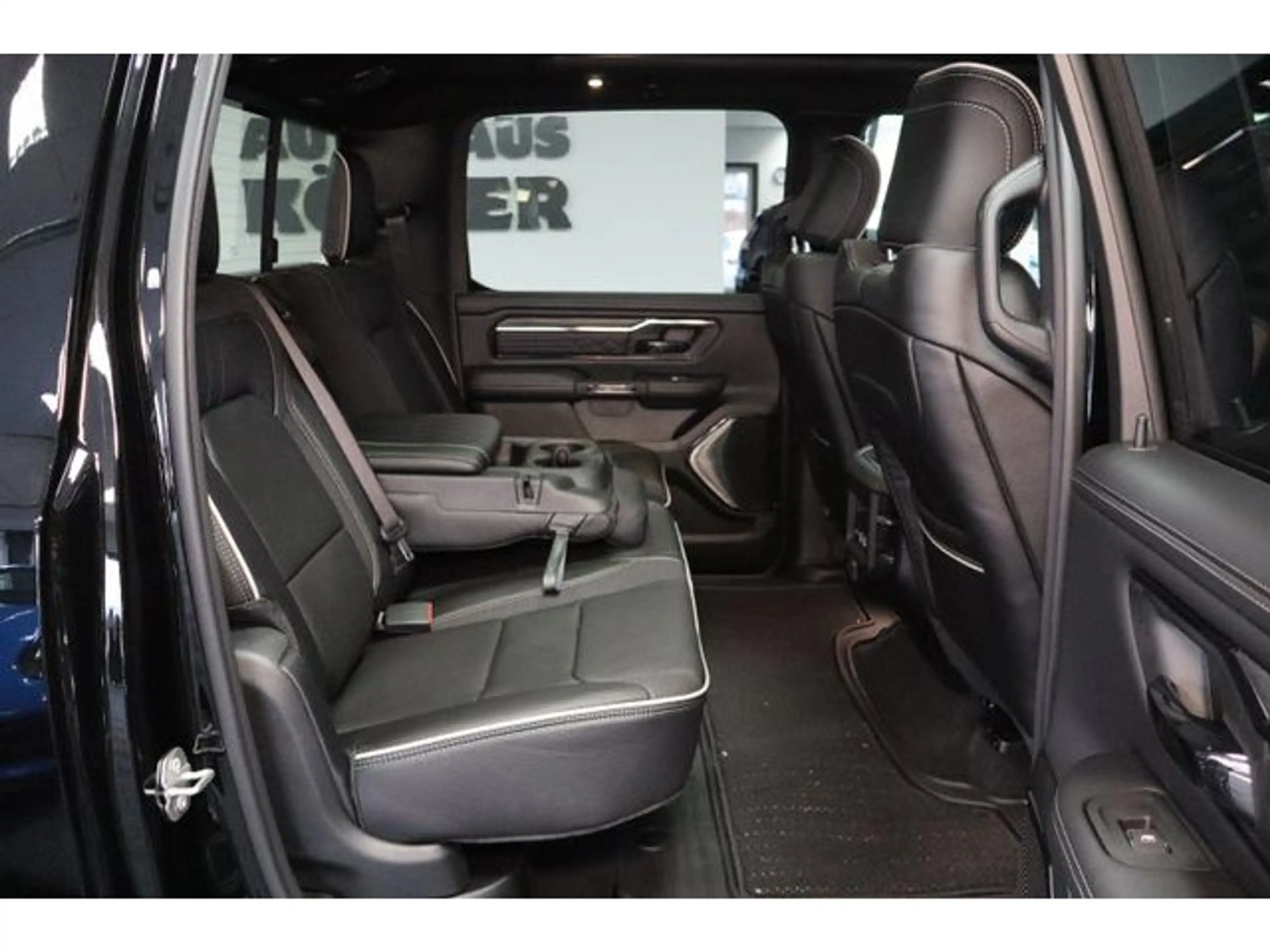 Dodge RAM Limited Night PANO HUD LUFTFEDERUNG NAVI — photo 13
