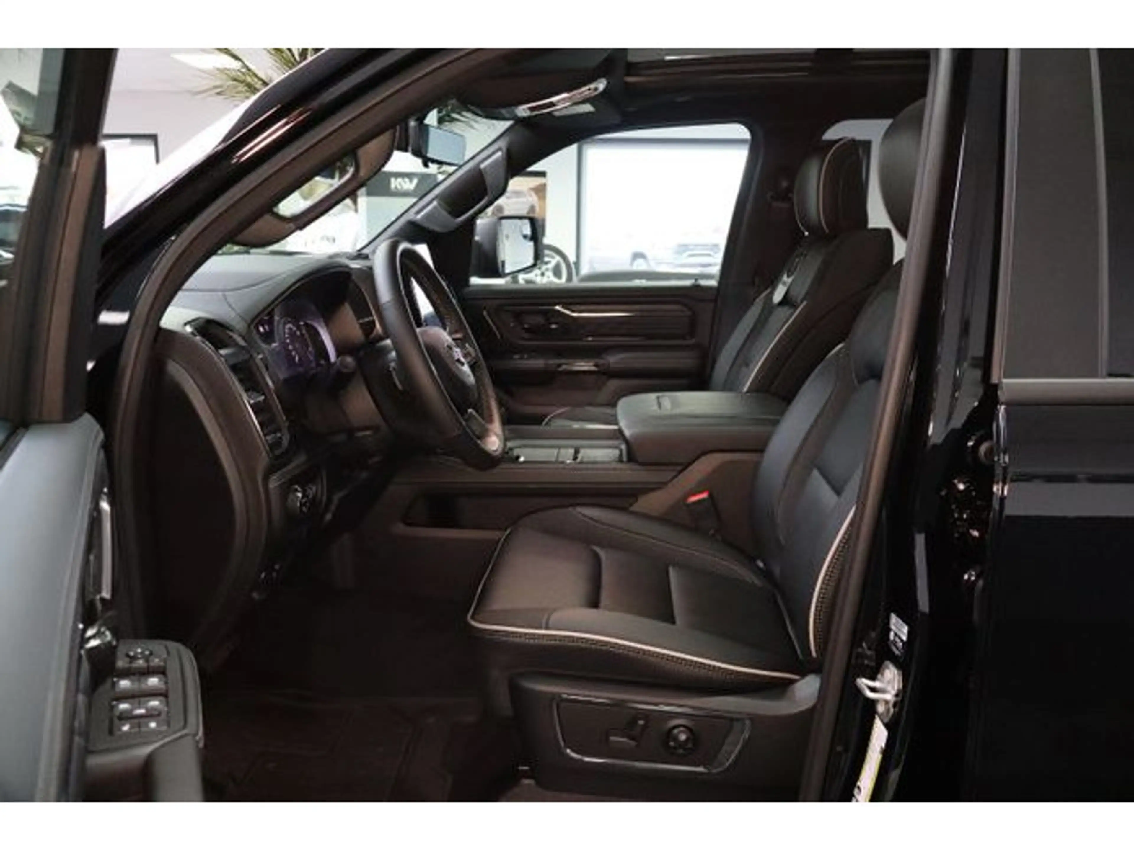 Dodge RAM Limited Night PANO HUD LUFTFEDERUNG NAVI — photo 10