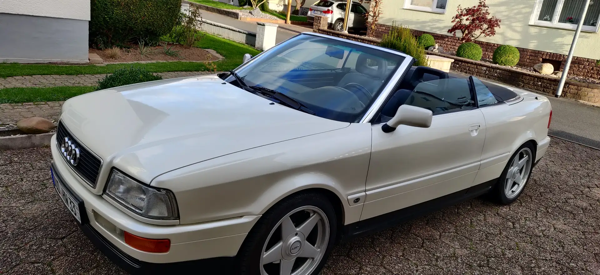 Audi Cabriolet 2.0 - 1