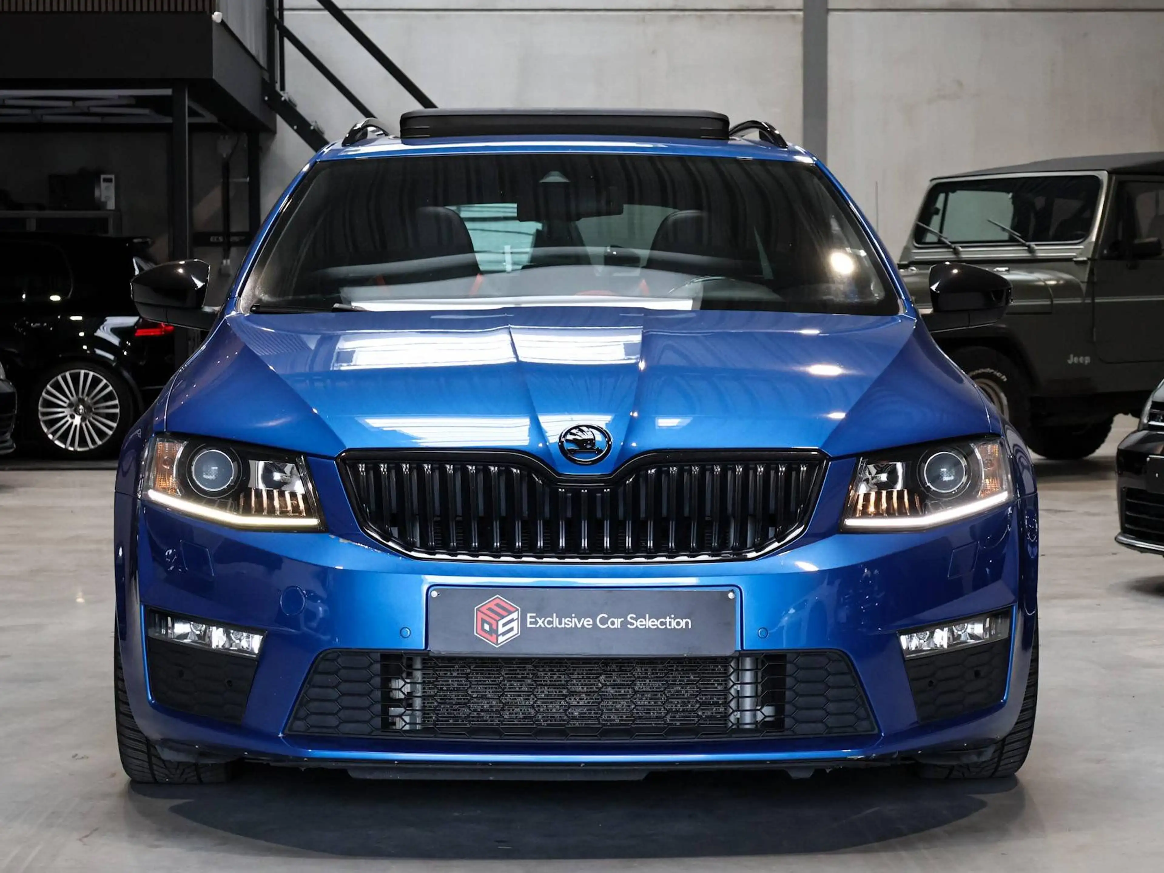 Skoda Octavia Octavia SW RS 2.0 TFSI DSG — photo 2