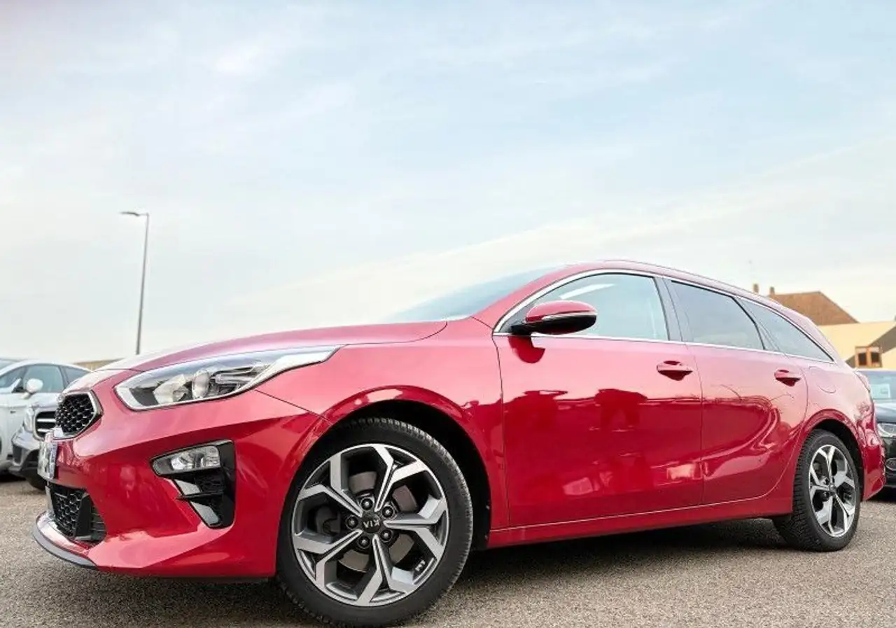 Kia Ceed SW \u002F cee'd SW Ceed 1.6 CRDI 136CH EDITION 1