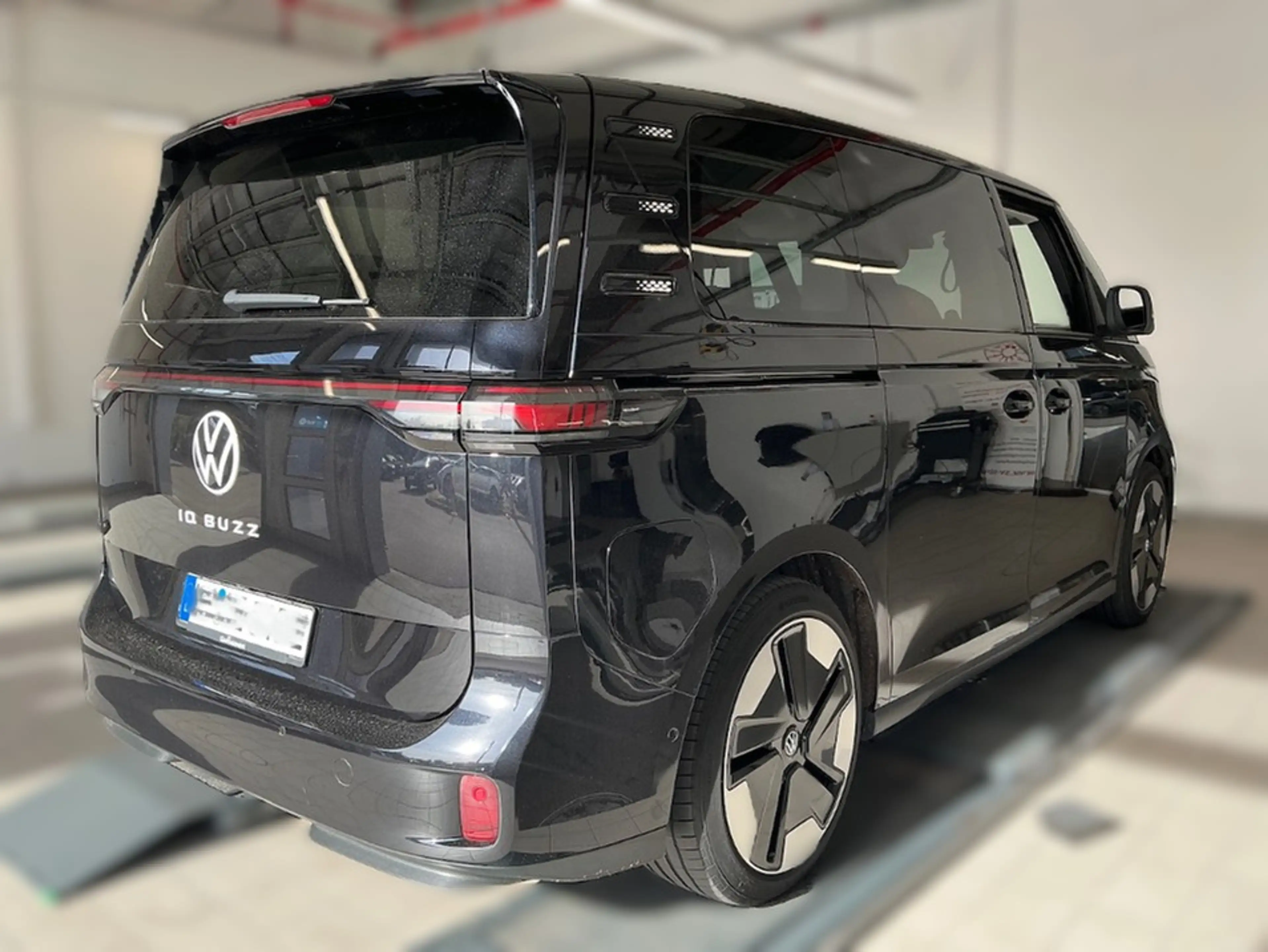 Volkswagen ID. Buzz ID.Buzz Pro 150kW Matrix Navi AHK — photo 2