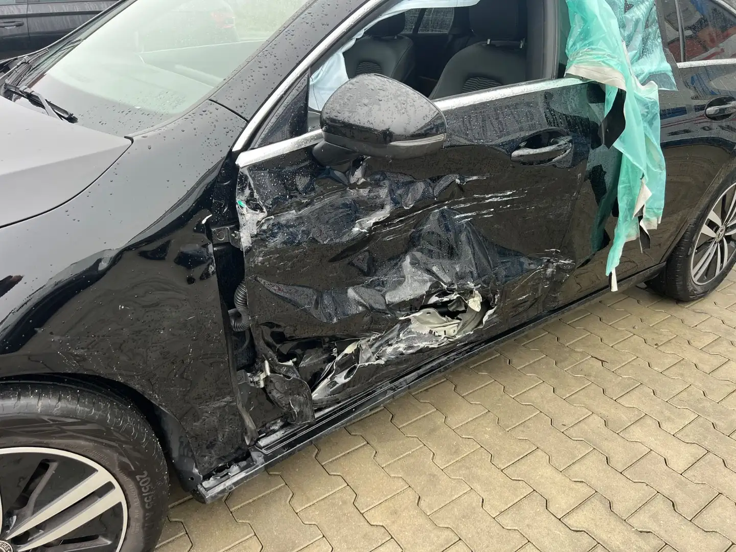 Mercedes-Benz CLA Shooting Brake CLA 200 d Noir - 2