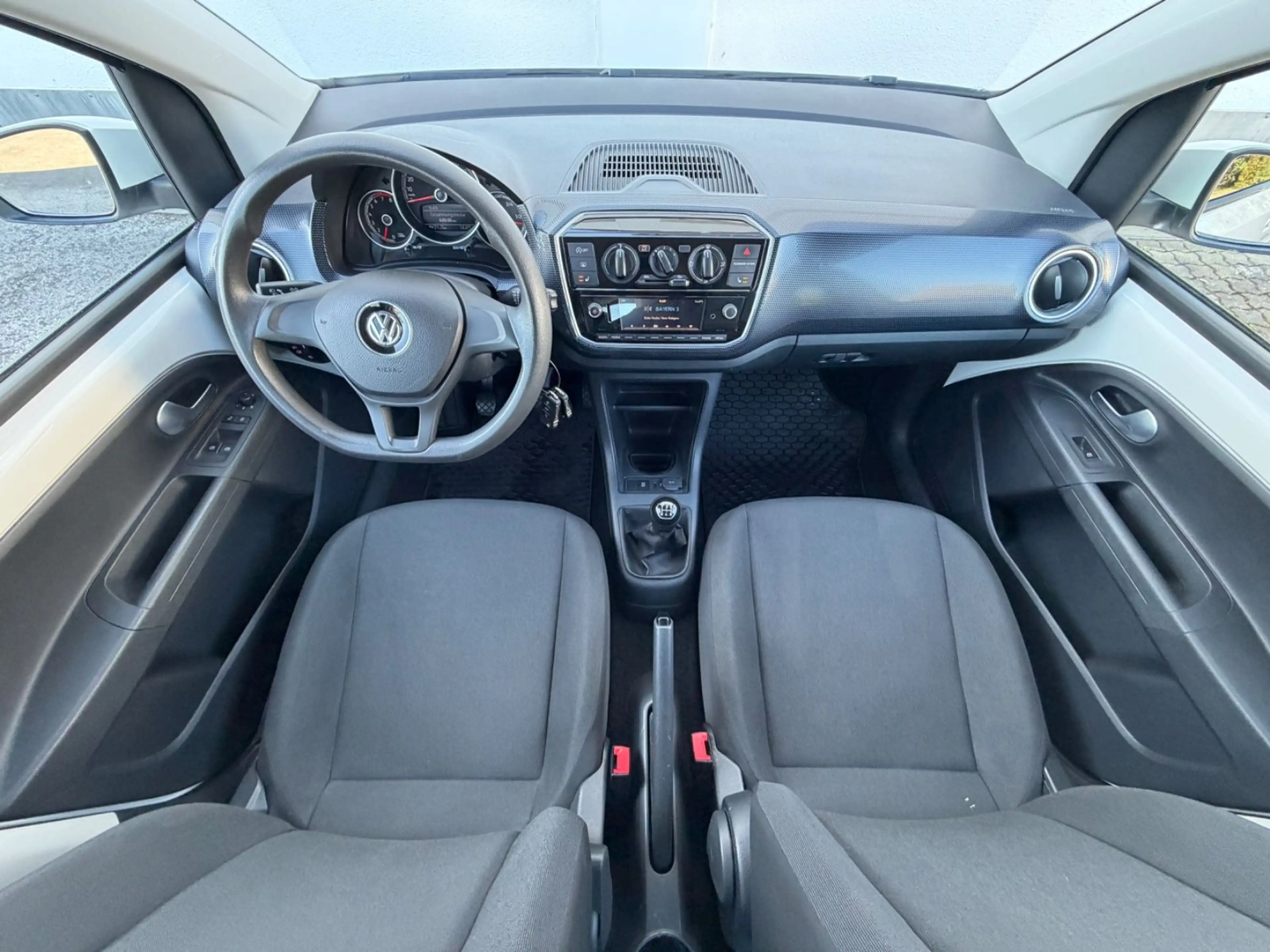Volkswagen up! move up! BMT/Start-Stop/ Service neu/ SHZ — photo 11
